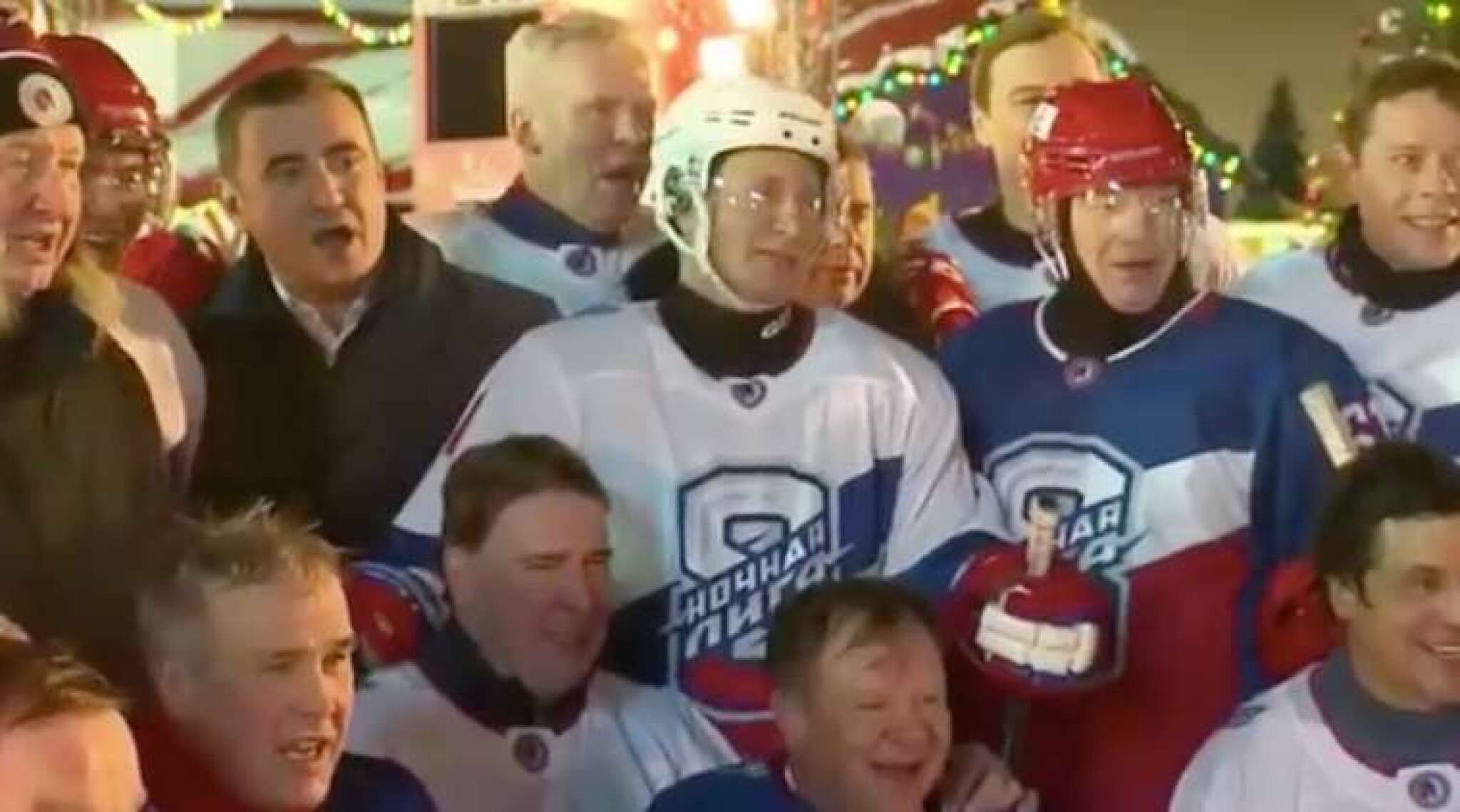 putin-plays-hockey_759_twt