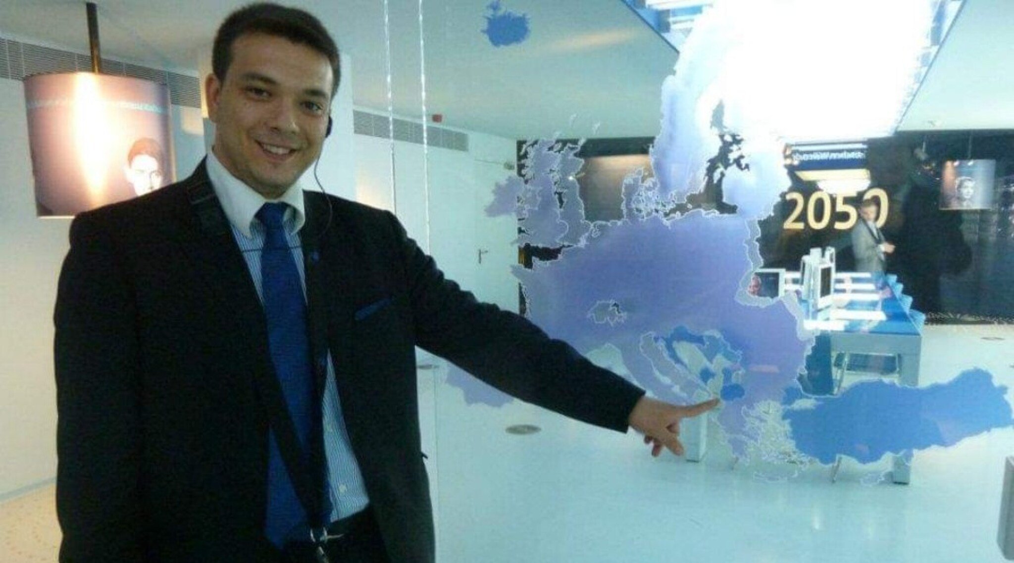 Screenshot_20181229-020642_Facebook