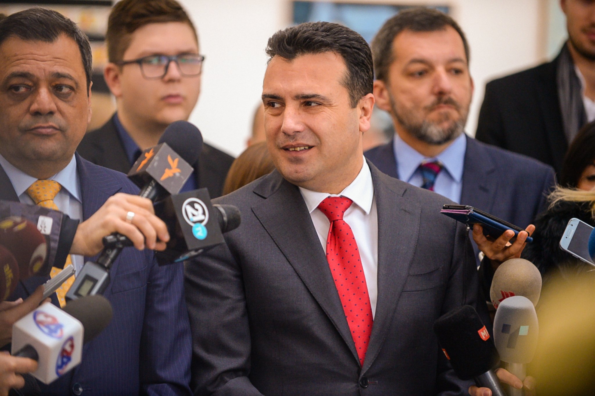 prasanja-zaev-angusev