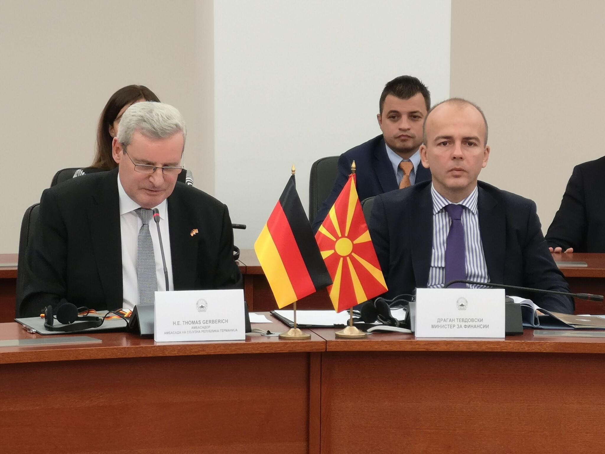 ambasadorot-na-SR-Germanija