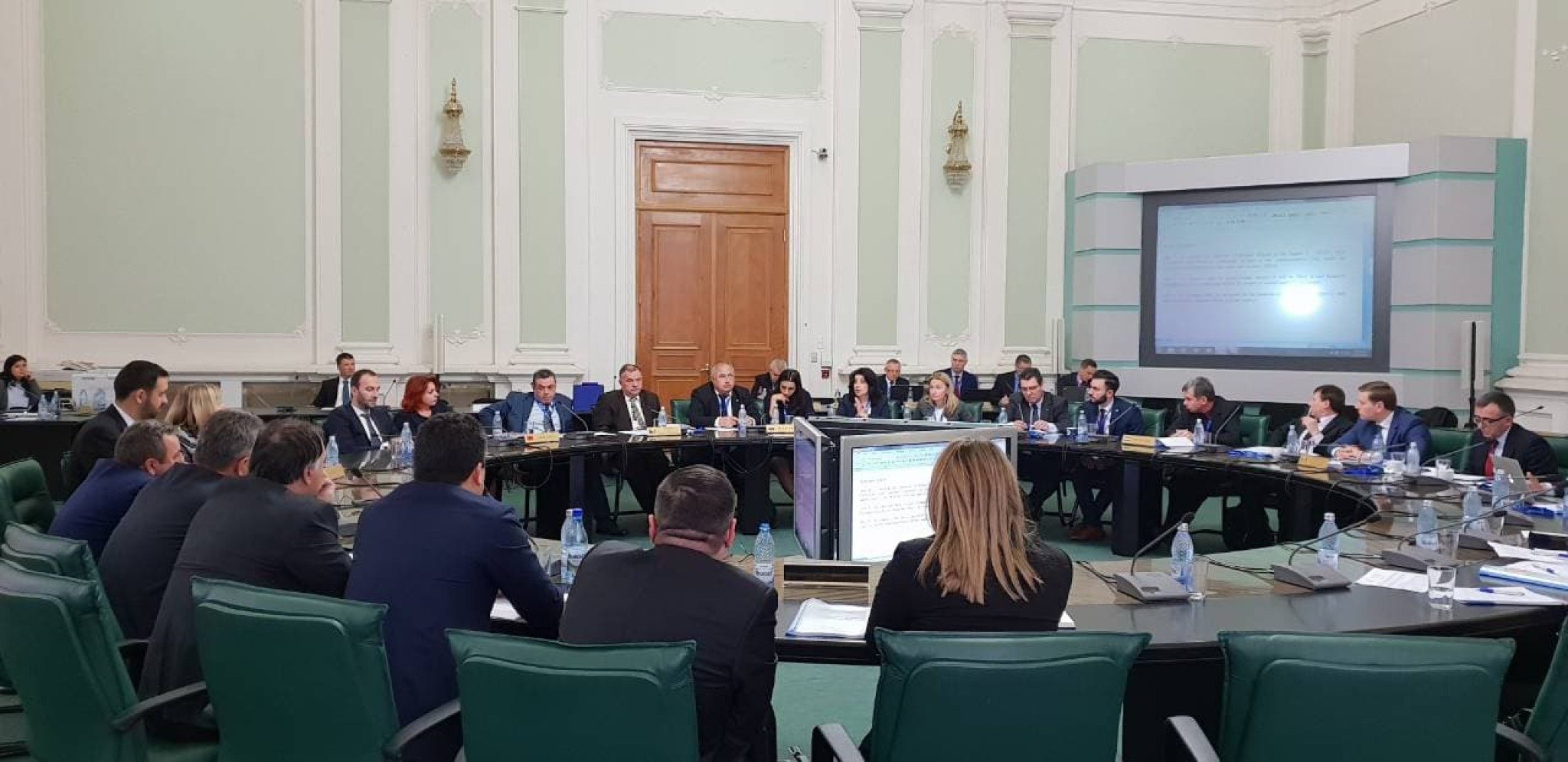 48359648_263370434337828_7744702963930628096_n