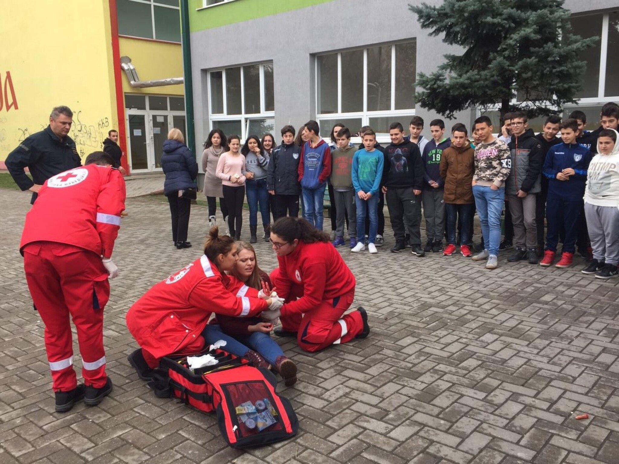 IMG-fc6100610886ac284c585fb77d5c44a4-V-1