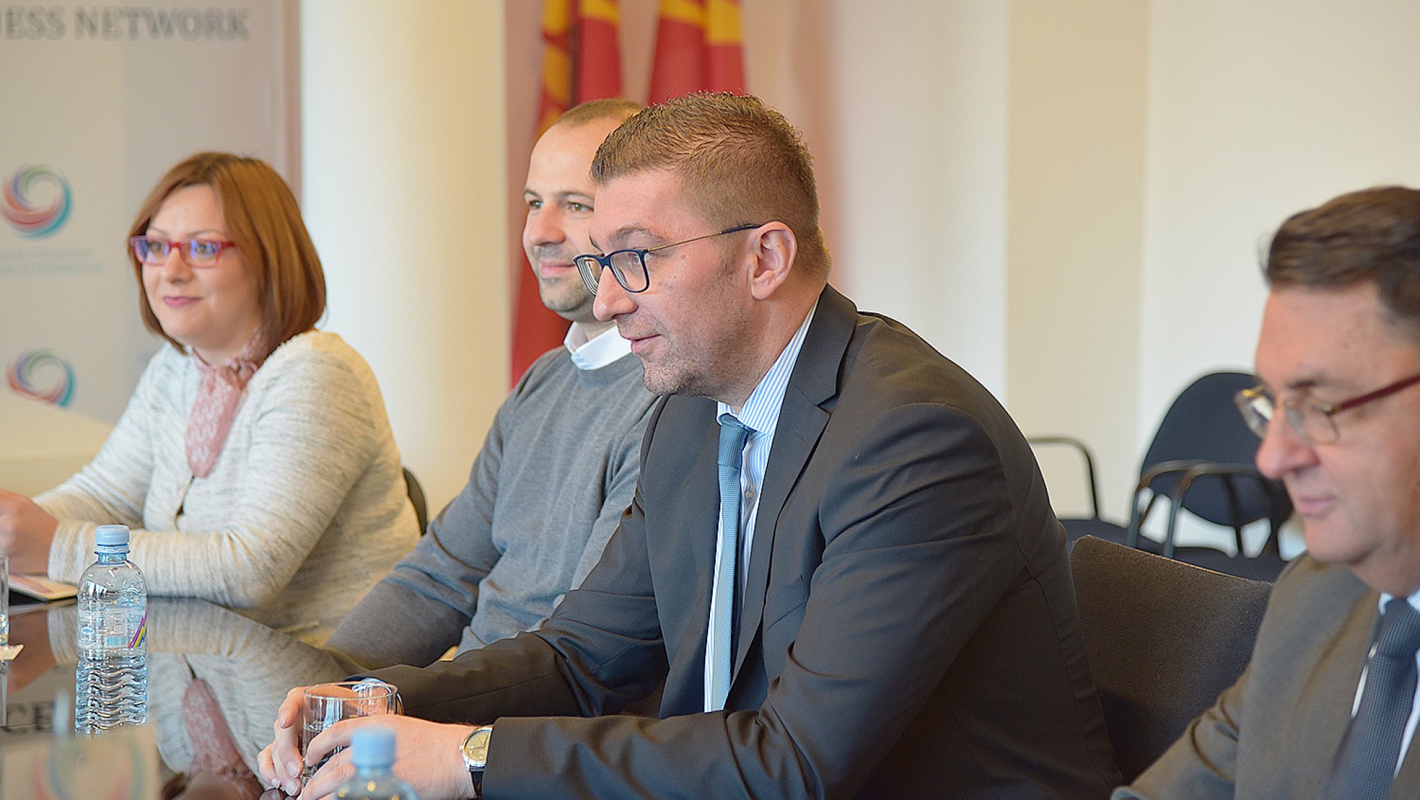 Mickoski-4-SREDBA-1012-Glavna-Slika