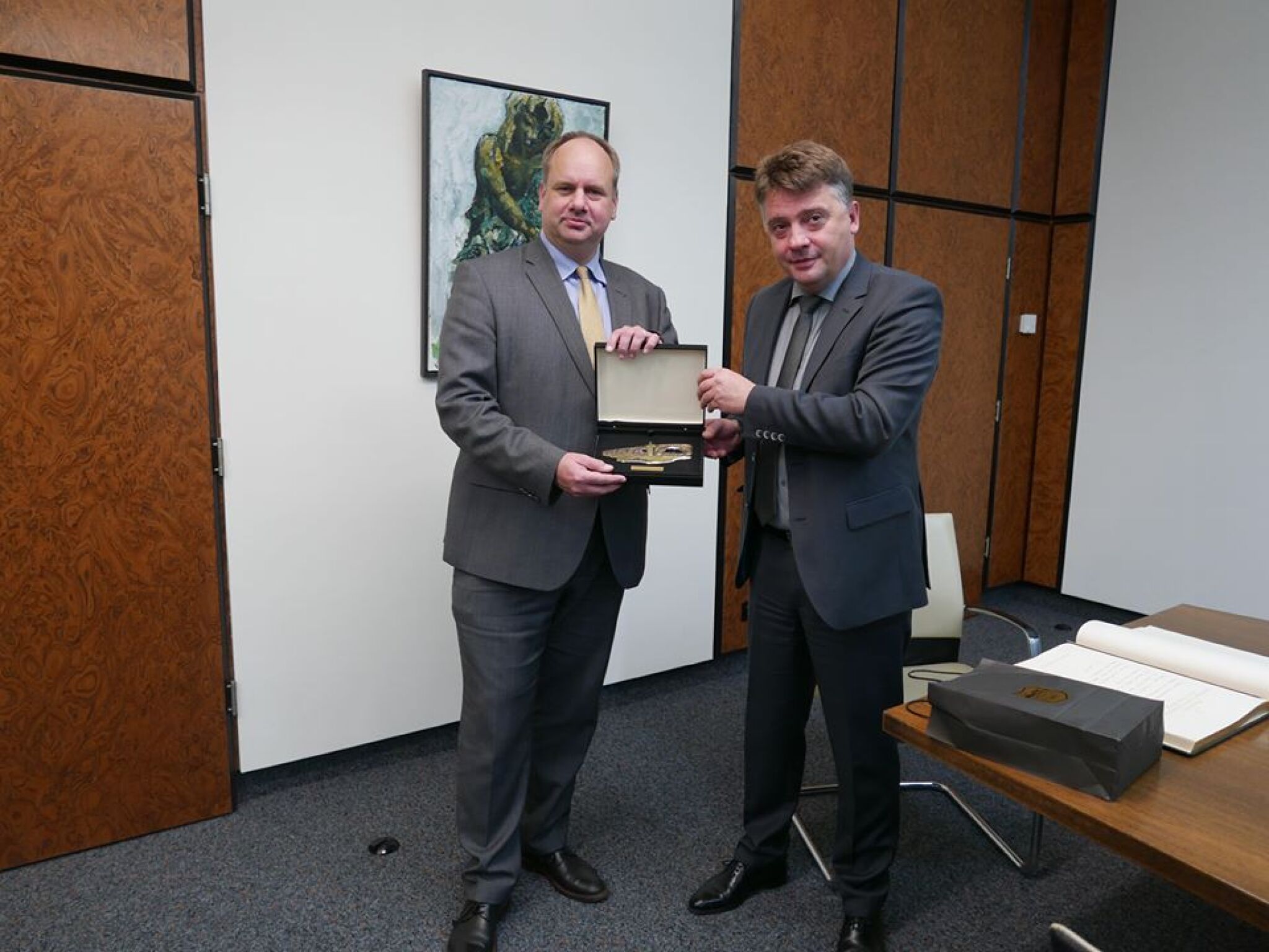 48091926_2098287830217418_5285146446742421504_n