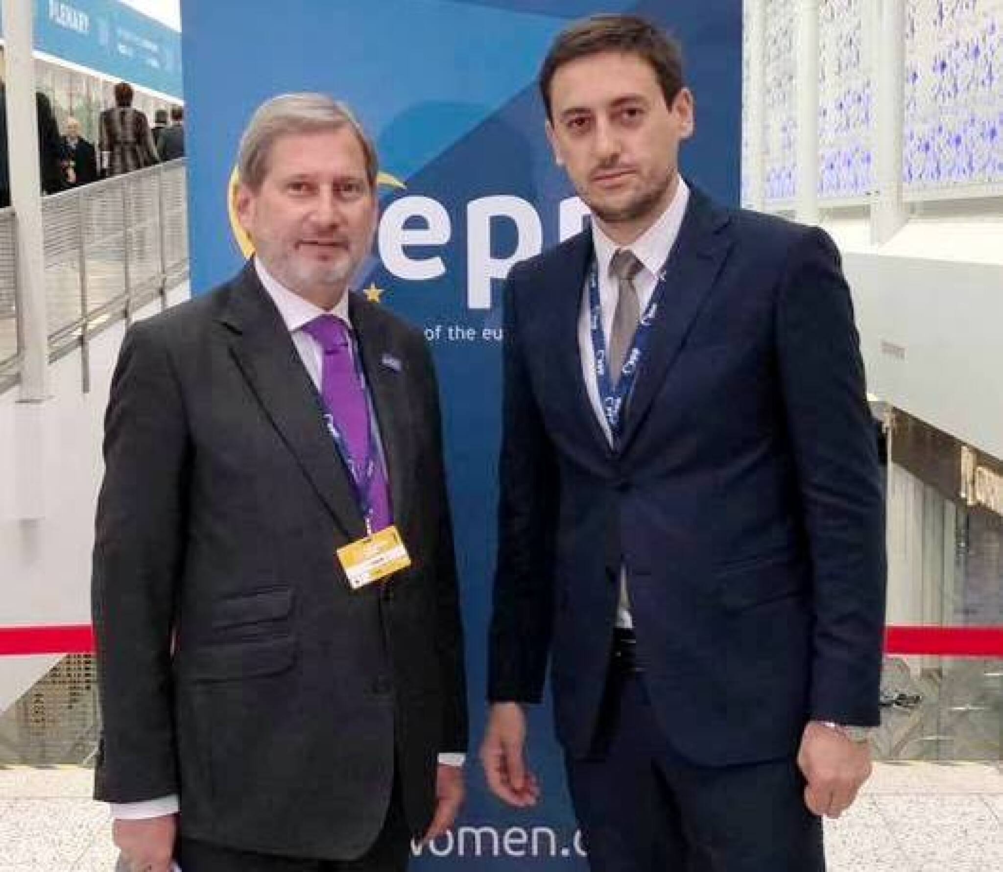 45593417_1417597505039833_6348832815999614976_n