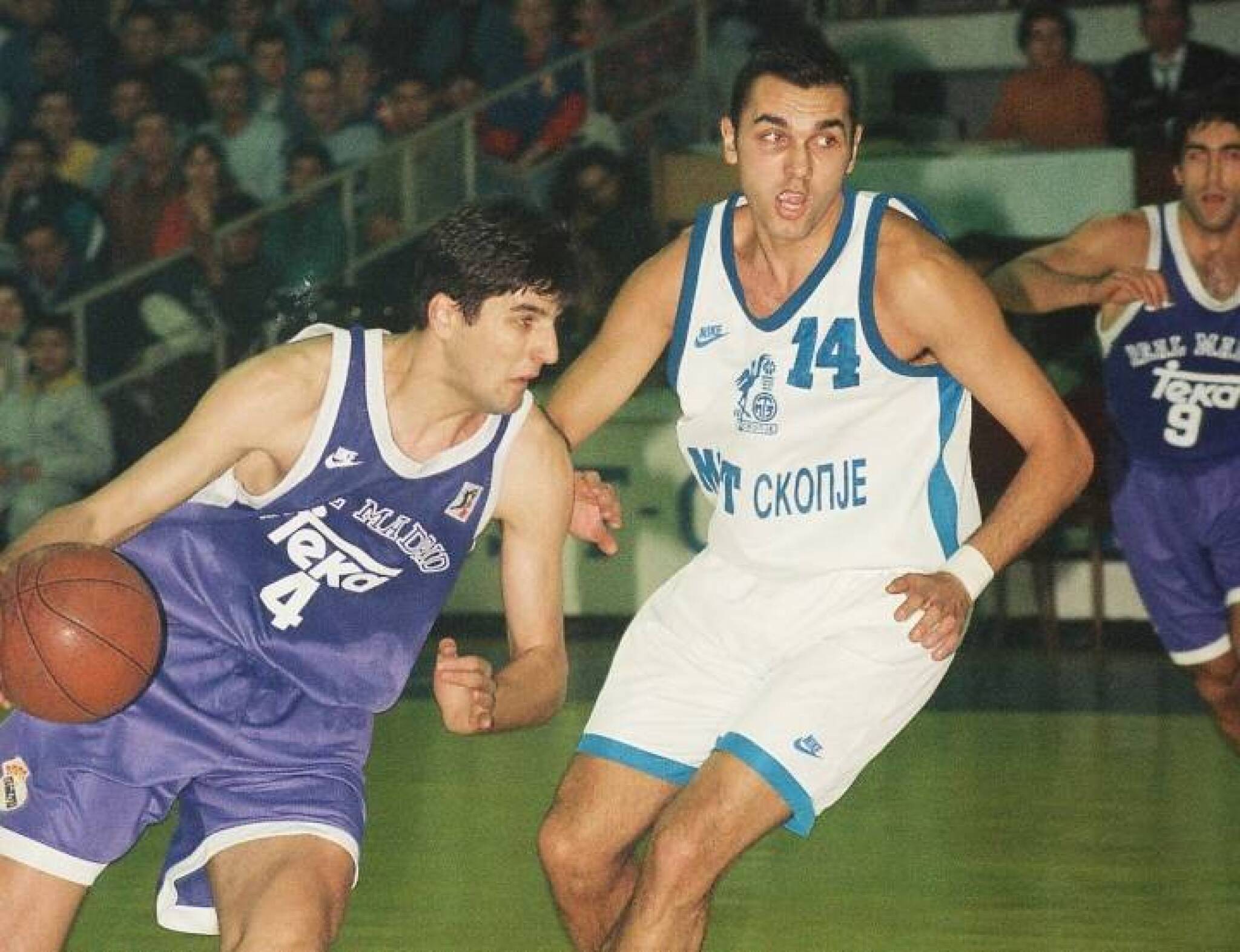 61028-jubilej-shto-ne-se-zaborava-denot-koga-golemiot-real-madrid-padna-vo-aerodrom-video@2x