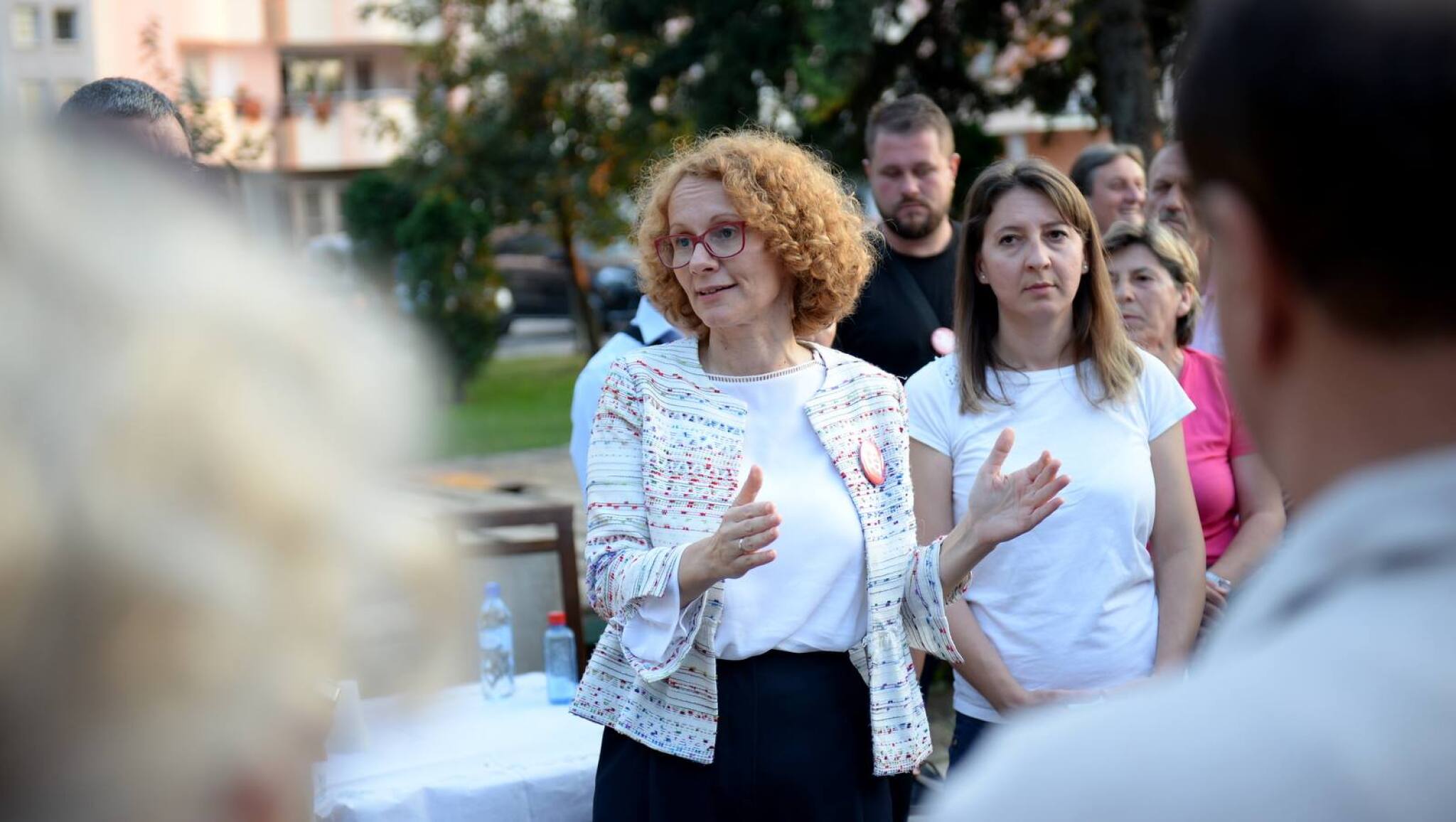 C8D466DE-25A8-4F0D-8CF6-4DAF079AD831