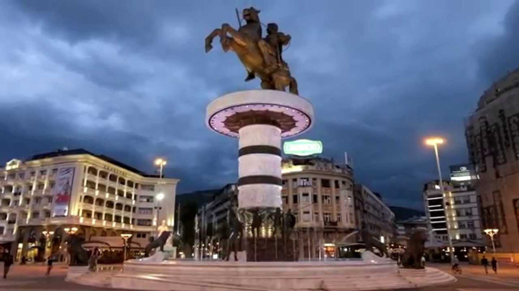 82646F84-C7DA-446F-B189-AE558506CF22