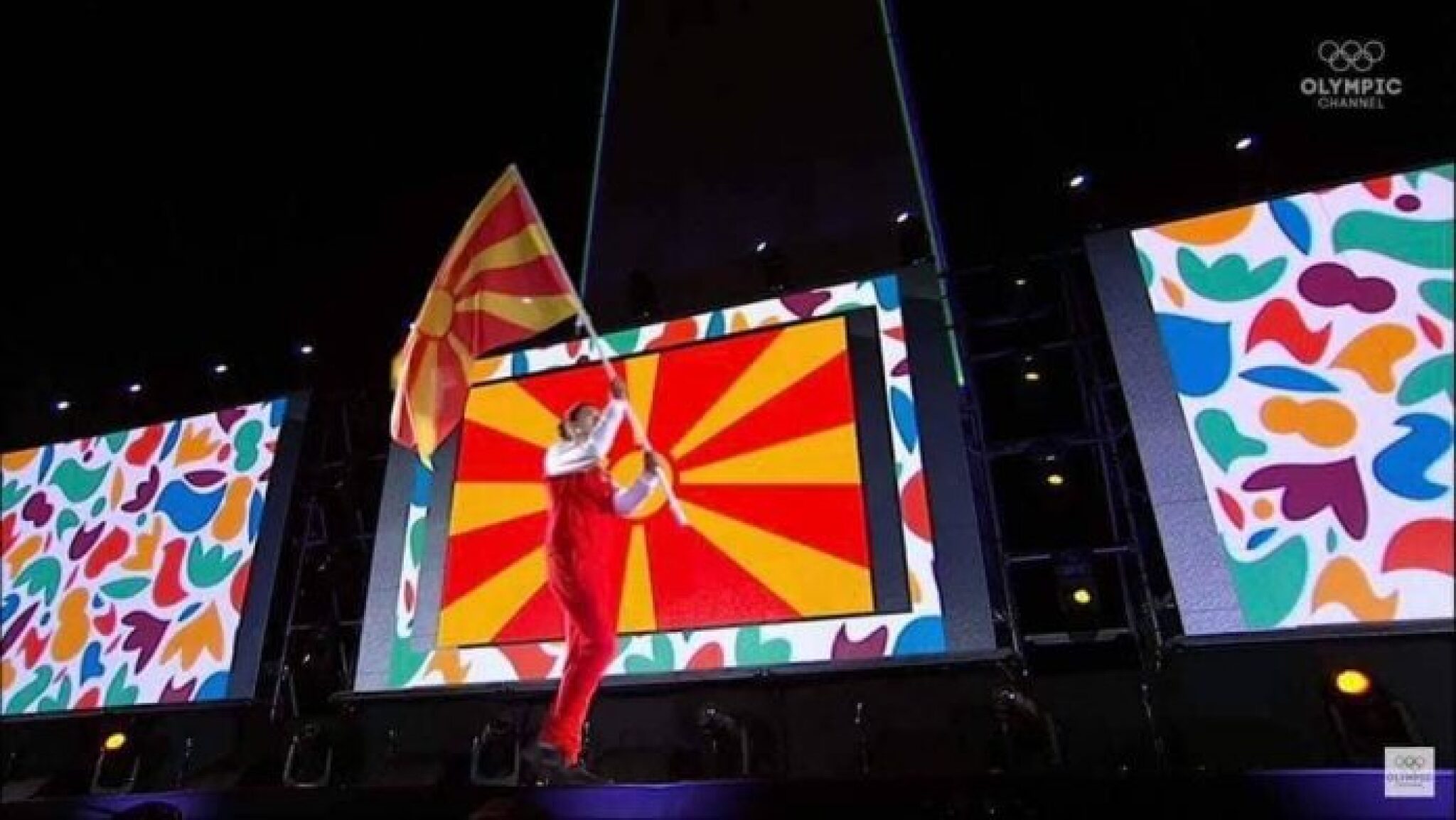 43500716_547929718998766_8994162963845742592_n-696x392