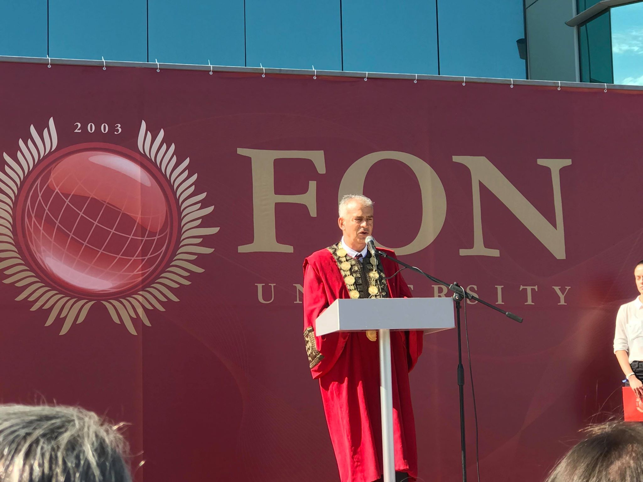 42878918_330198411087997_2164784656736583680_n