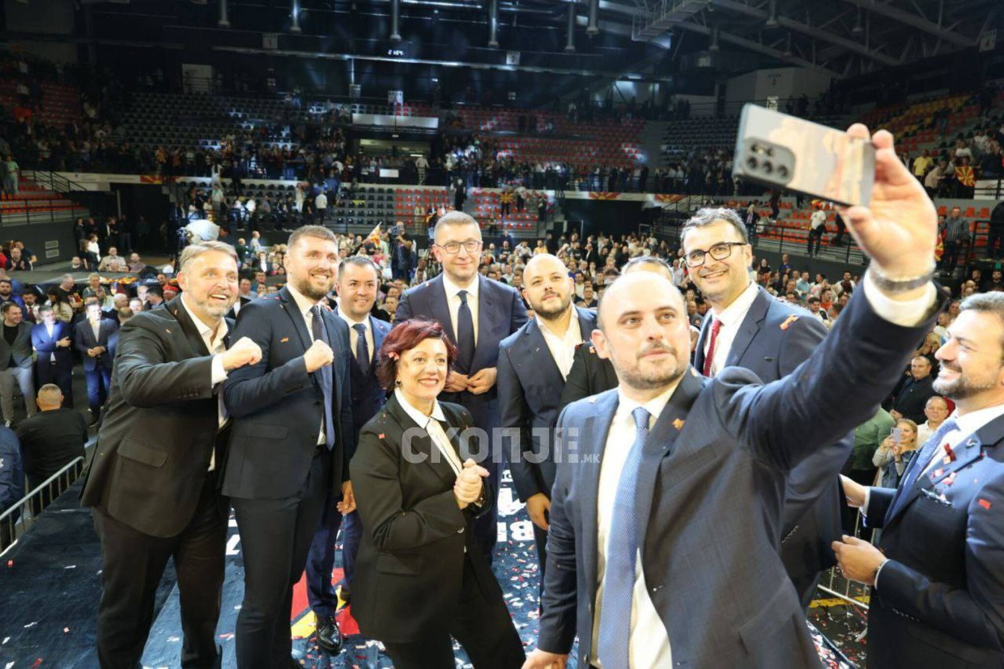 media-library0fva8f94o2gbezIMzHj