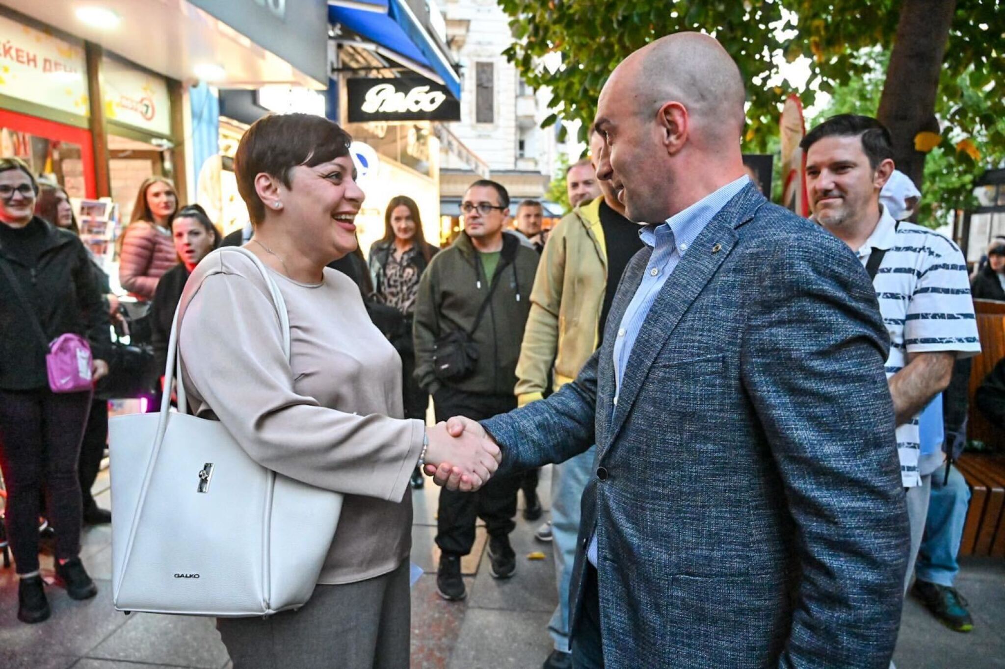 media-librarye0p62hjg006h0TH1M73