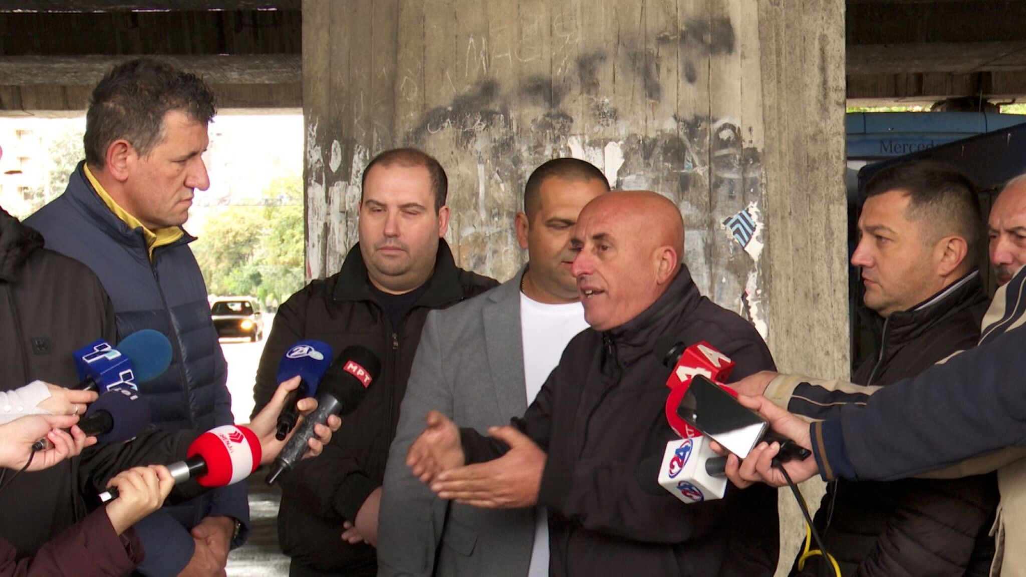 media-library7pu1kur6geko1Jj9VNI