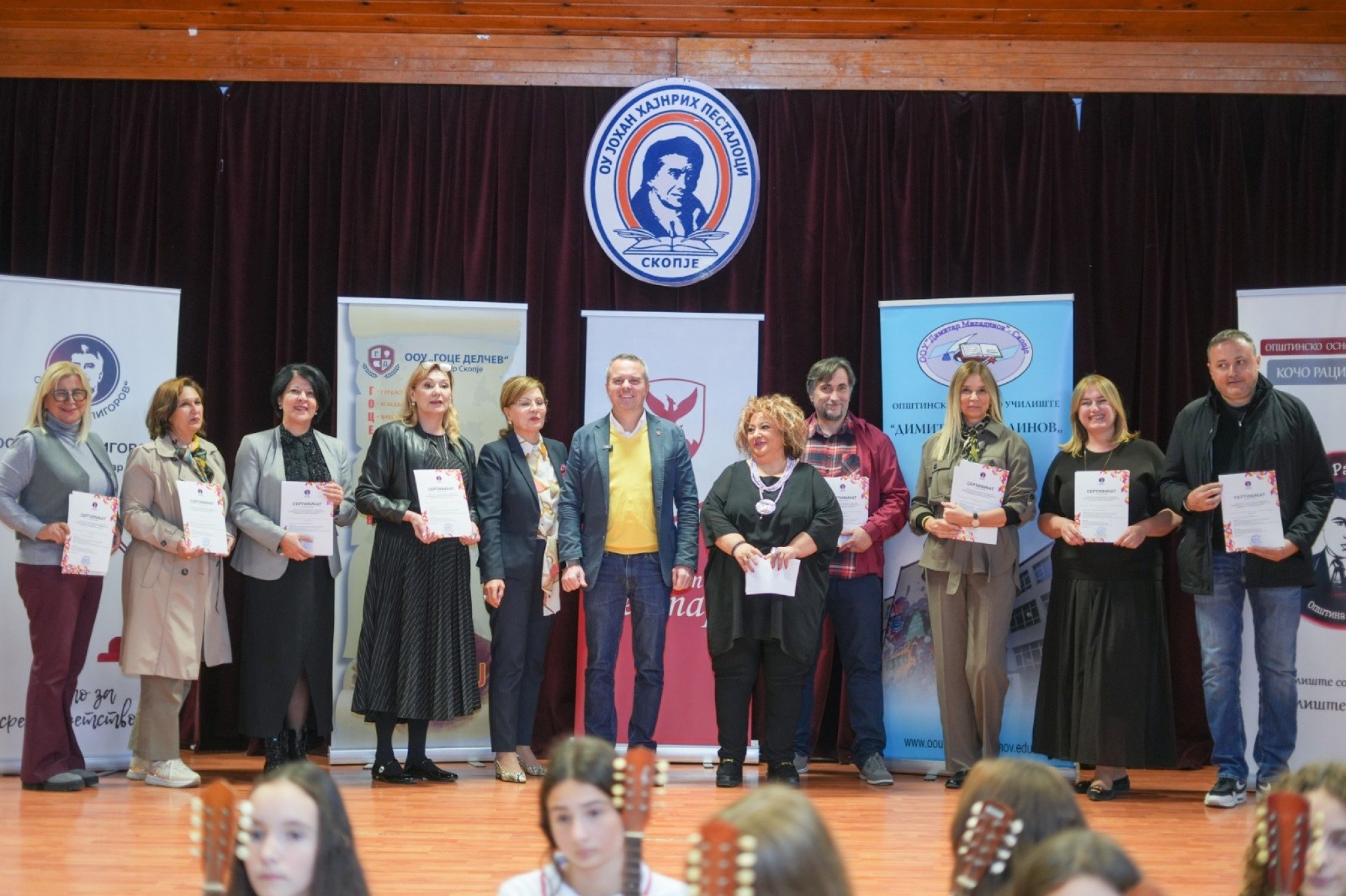 media-librarymjl64gvgqj8edoLypeE