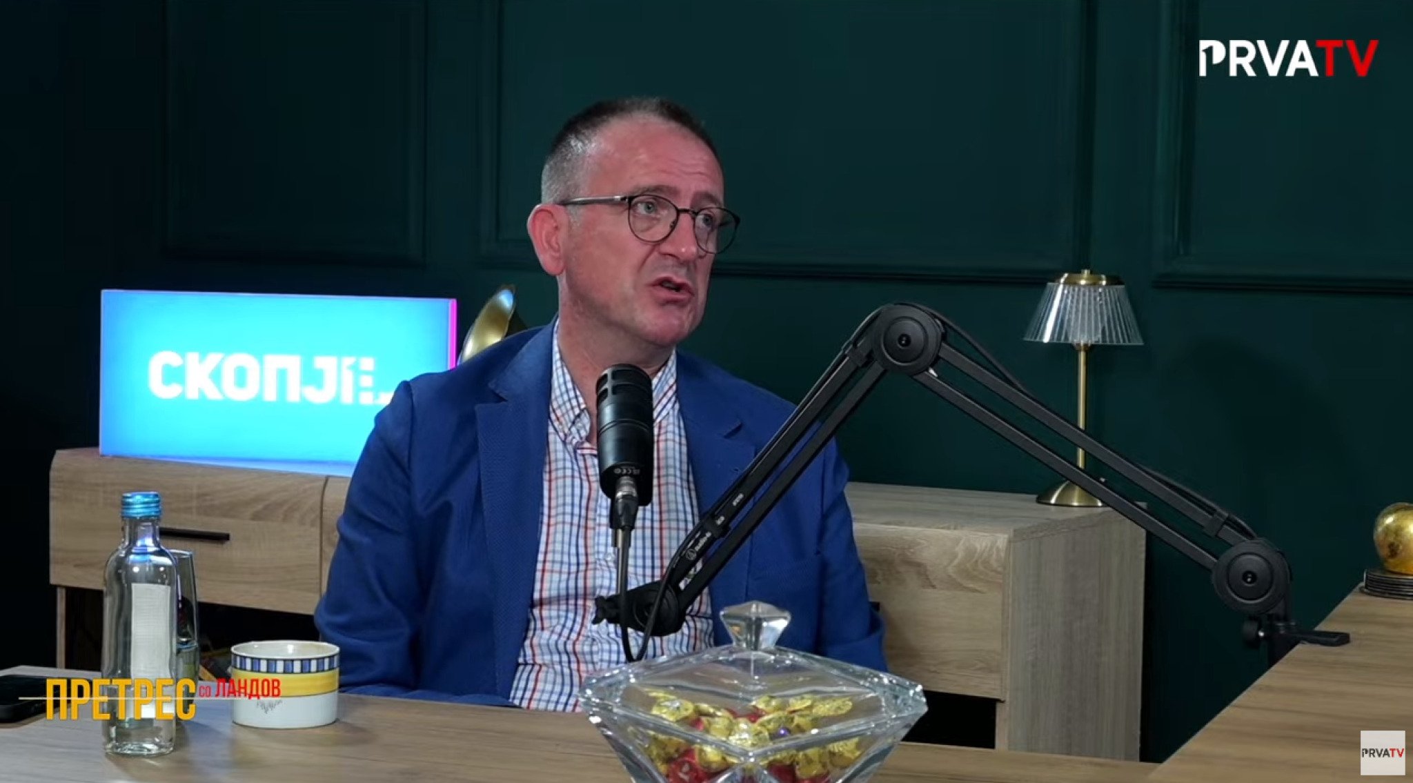 media-libraryamor4ttv1kji9rJ7lw7