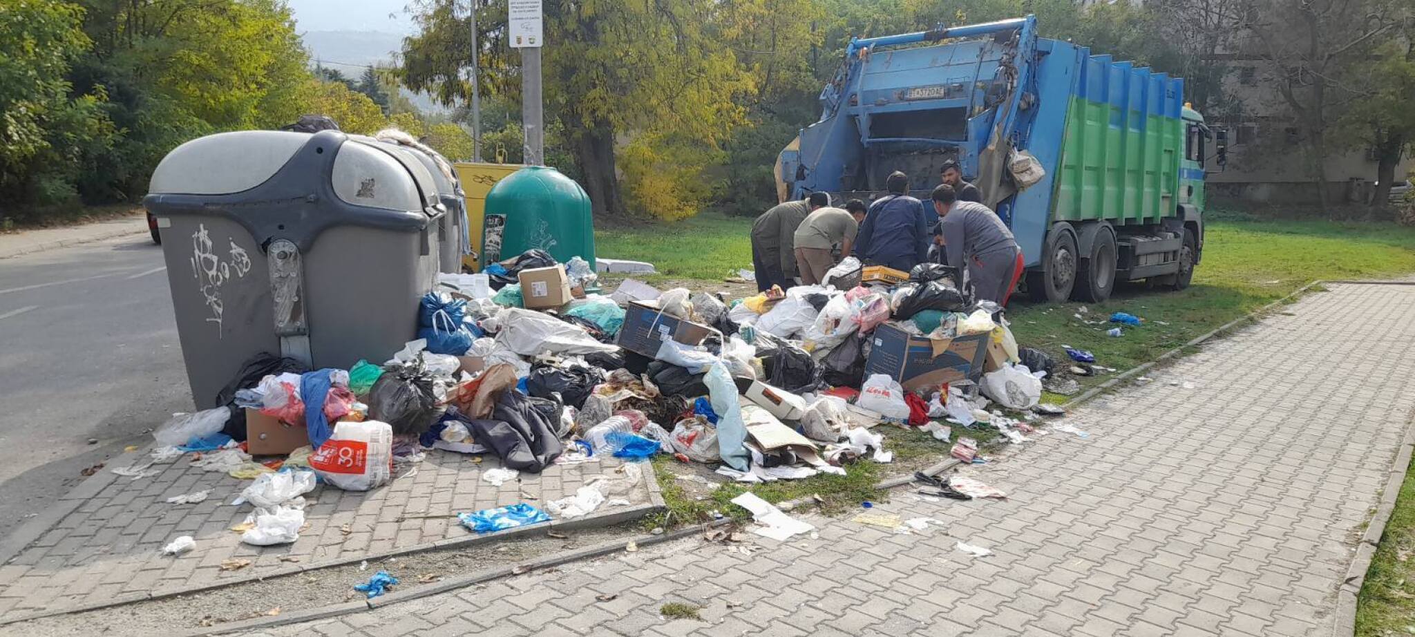 media-librarye06qosfbv2h09fB96NK