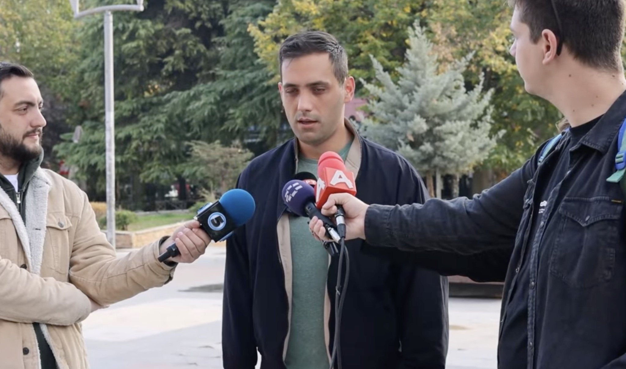 media-library71rg258agqc86echgtr