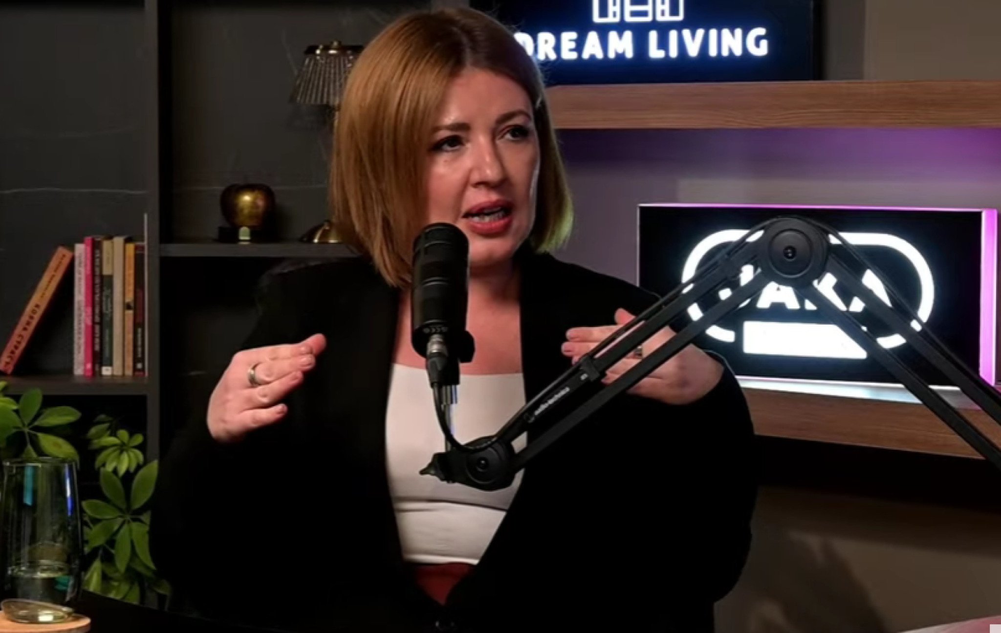 media-libraryok3ke1tsioq6aSai6R7