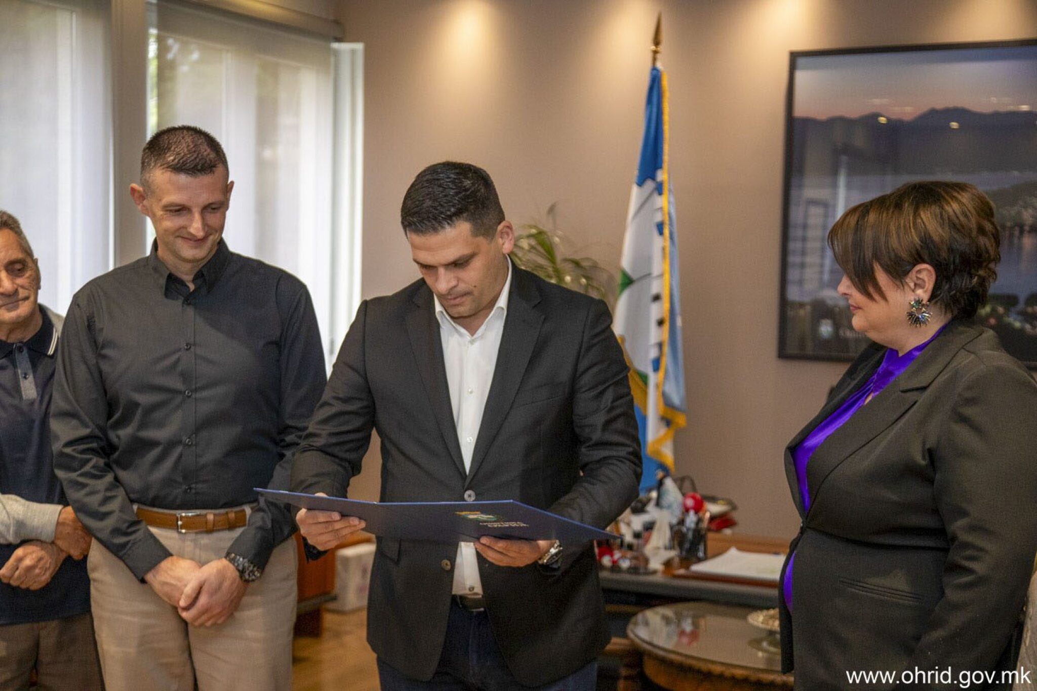 media-librarylfquvfmpp6eqeMdeCoA