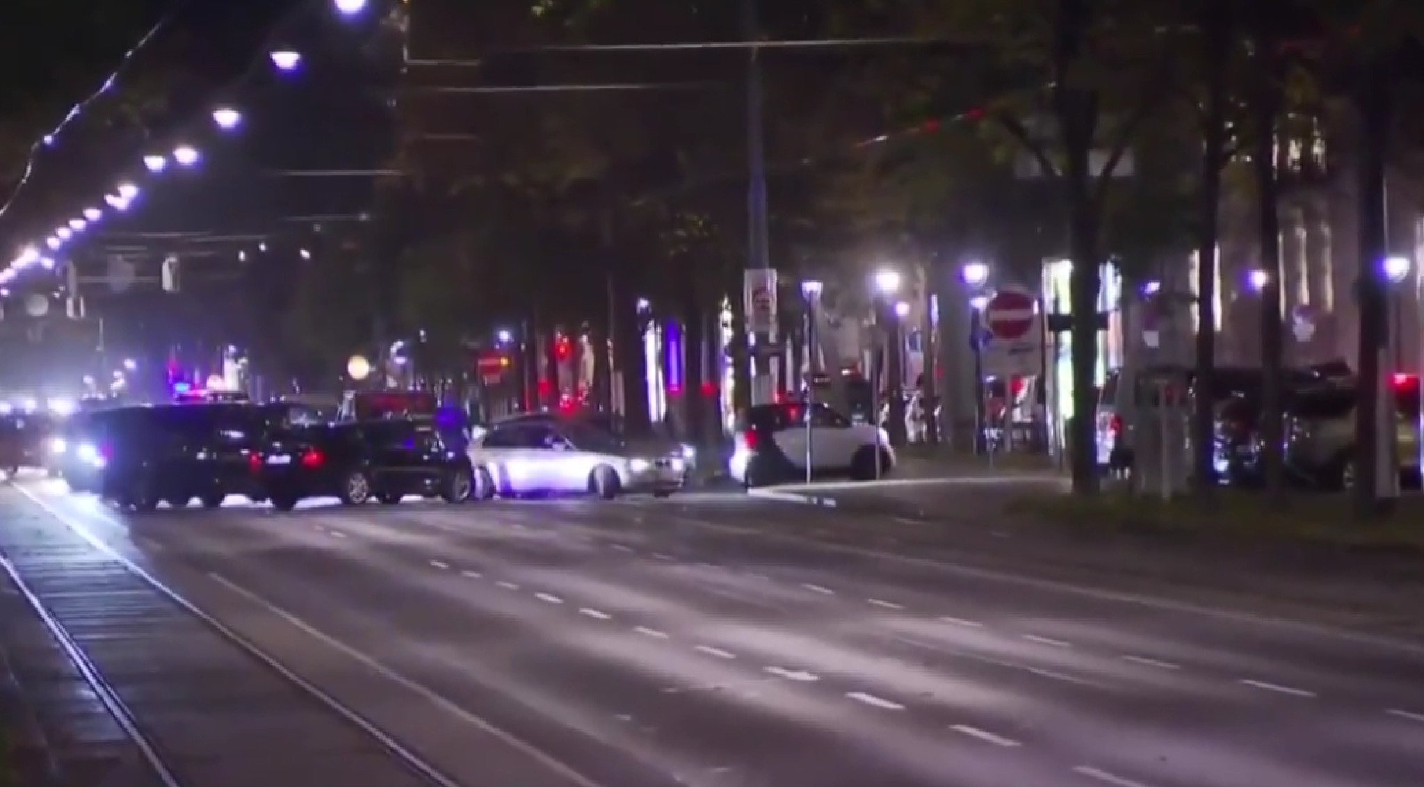 media-libraryd77bf1ff24rr6OxB5Jj