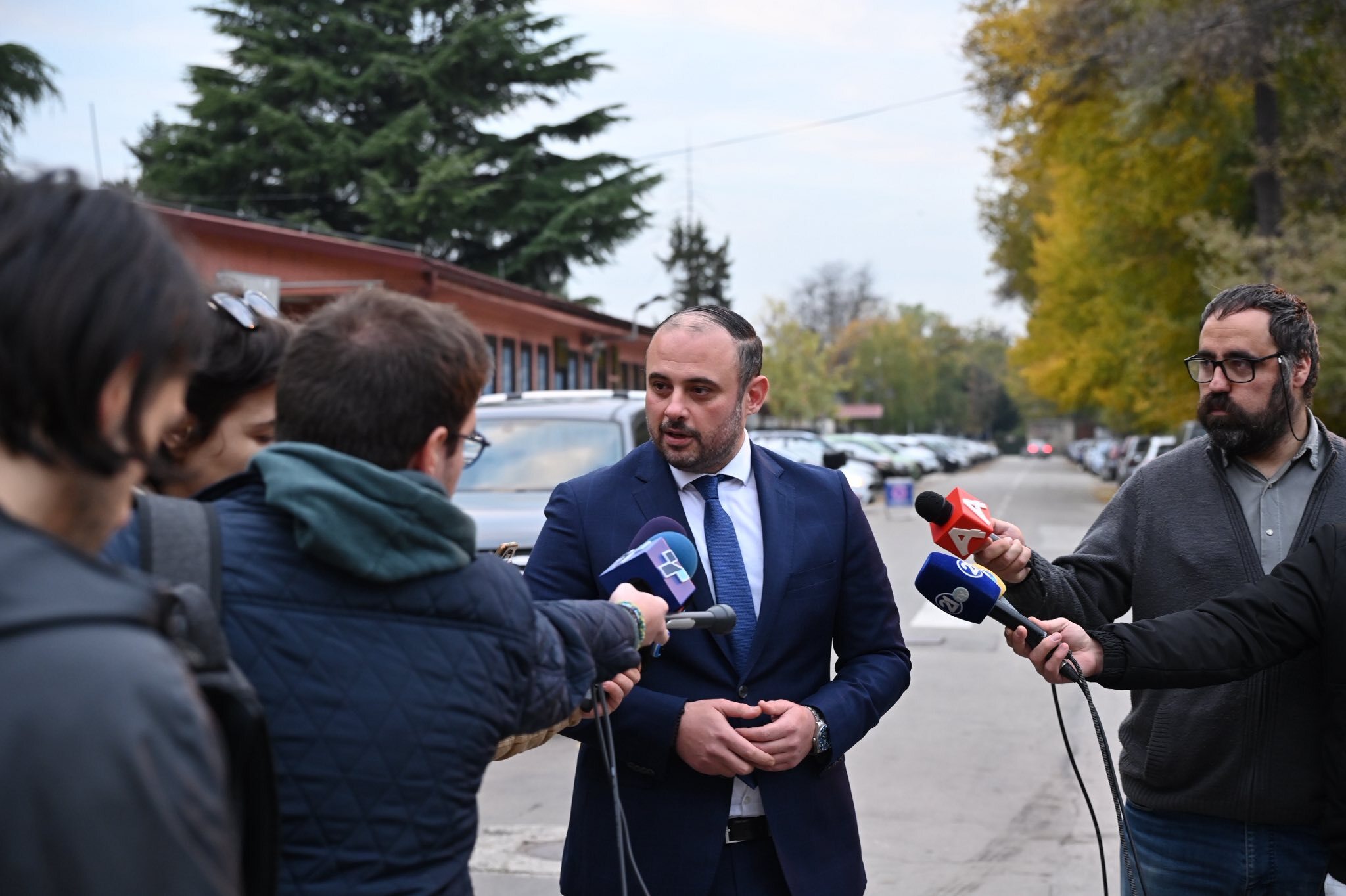 media-libraryesbm7s1q8ihqaBgJ5pd