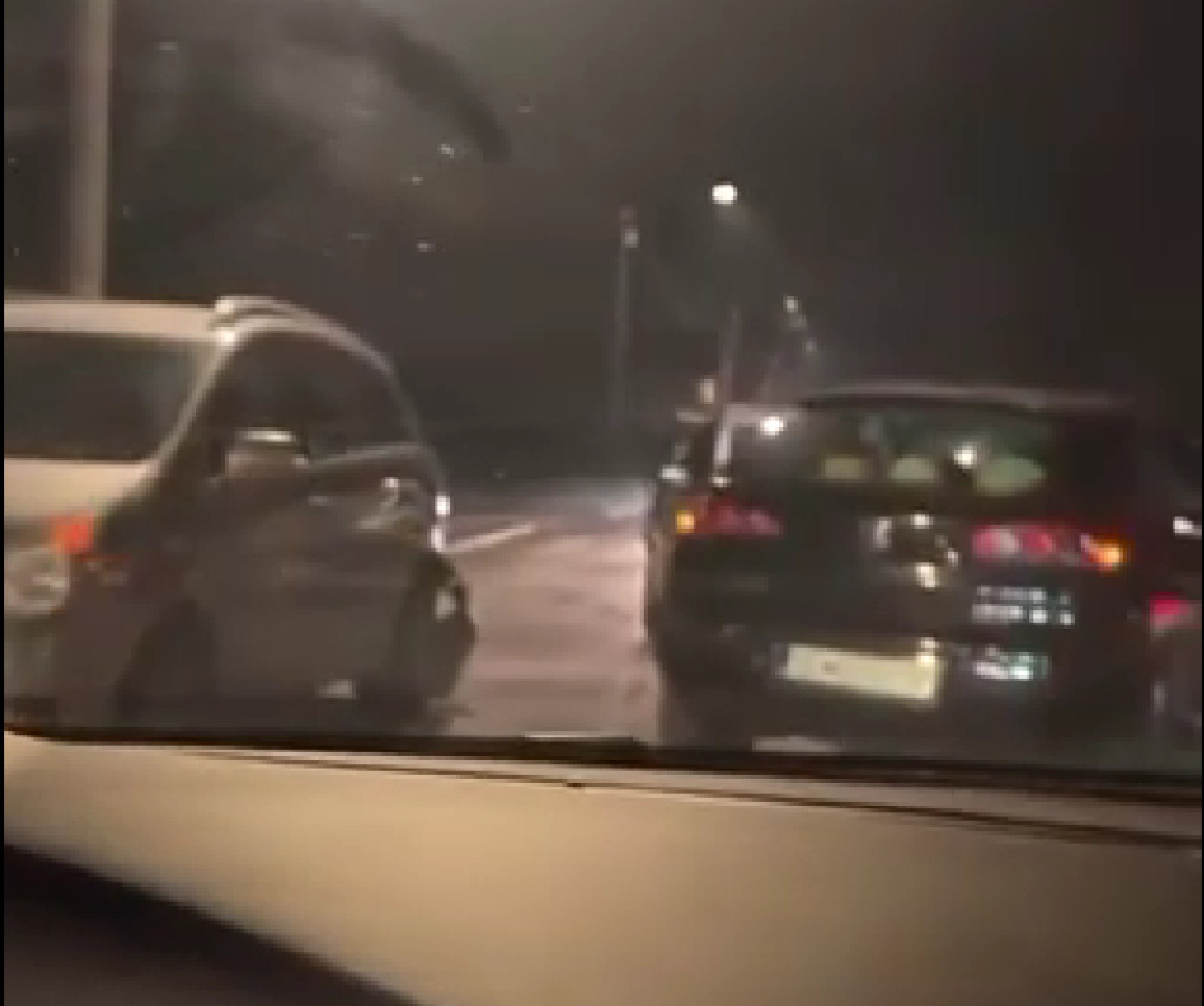 media-libraryf3aevik0tcl74B5dDi3