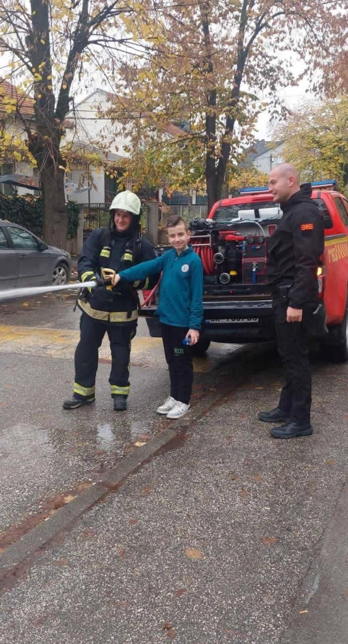 media-librarynrfa1i9tm55g02ekWNu