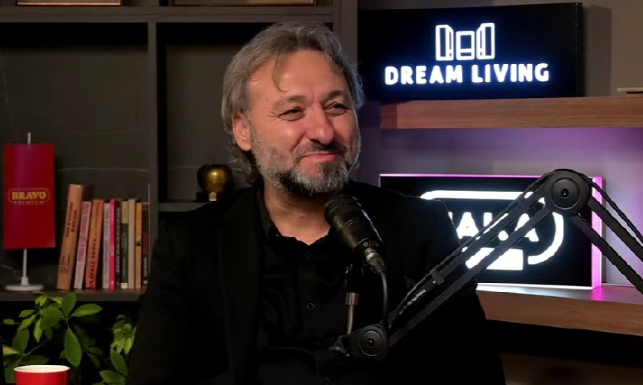 media-library9fqrhk0ne1536EHrPlu