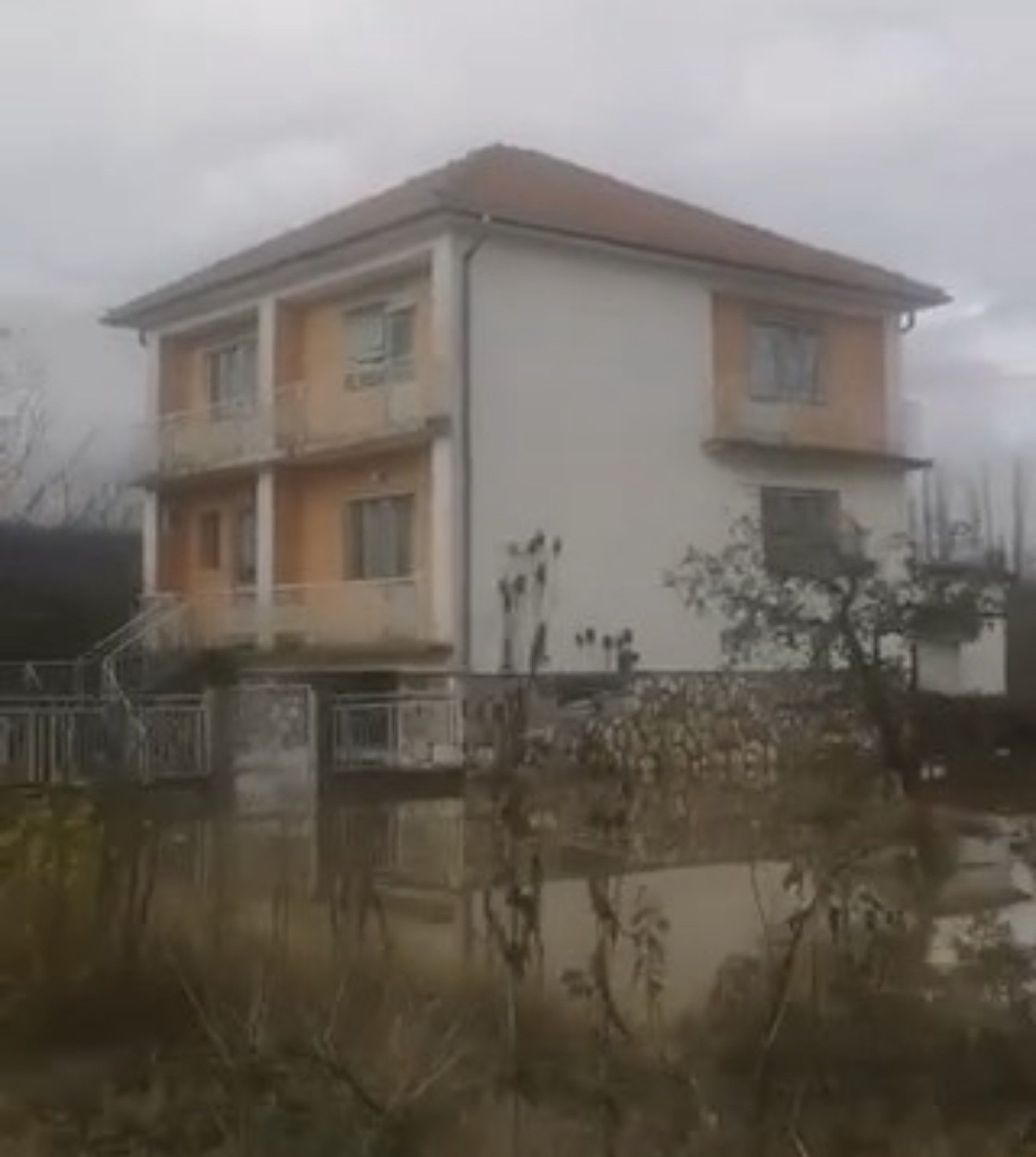 media-libraryn22ncd63uqjobUYzQSG