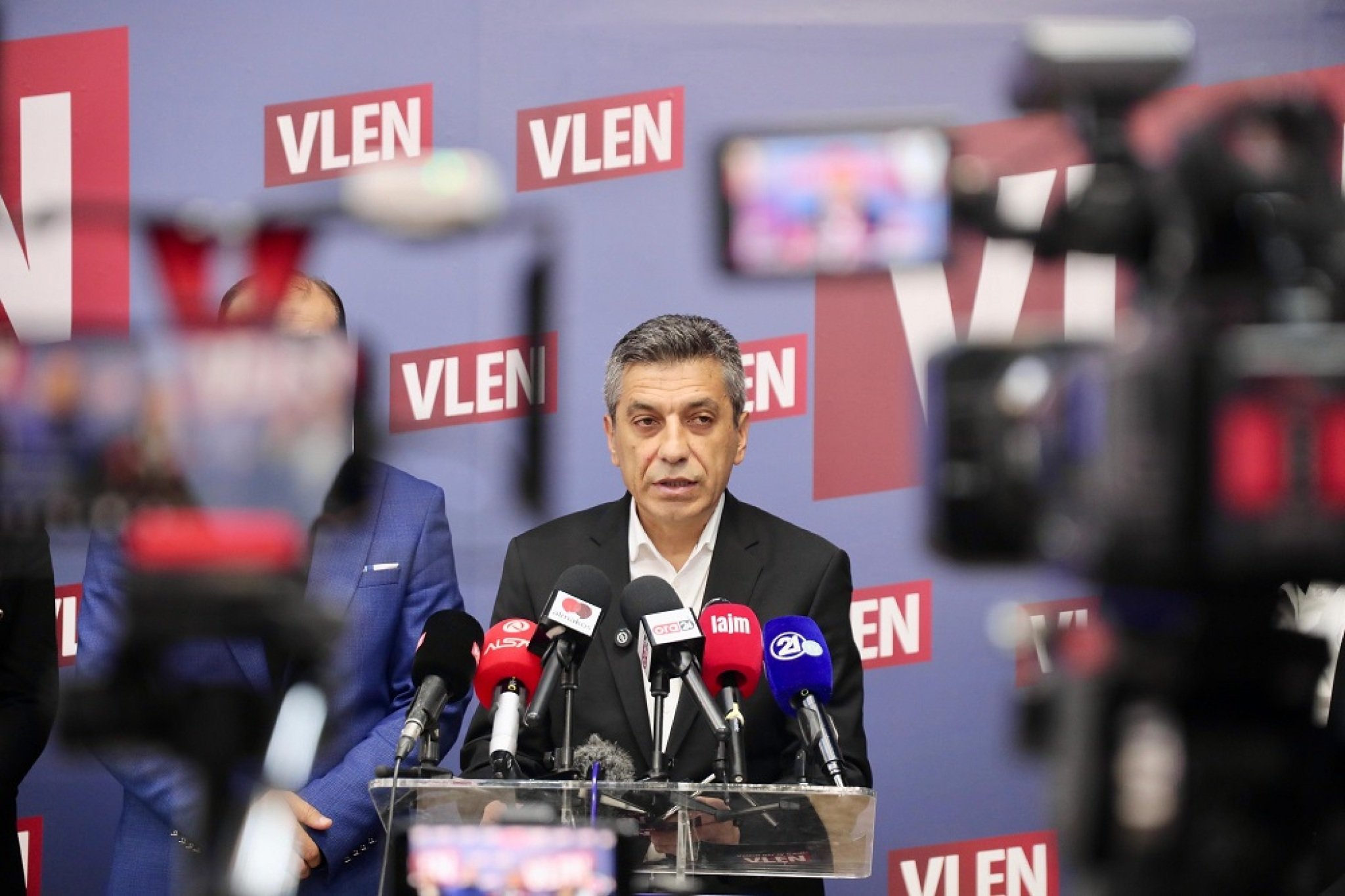 media-libraryak7ll321etrgc2DT6bX