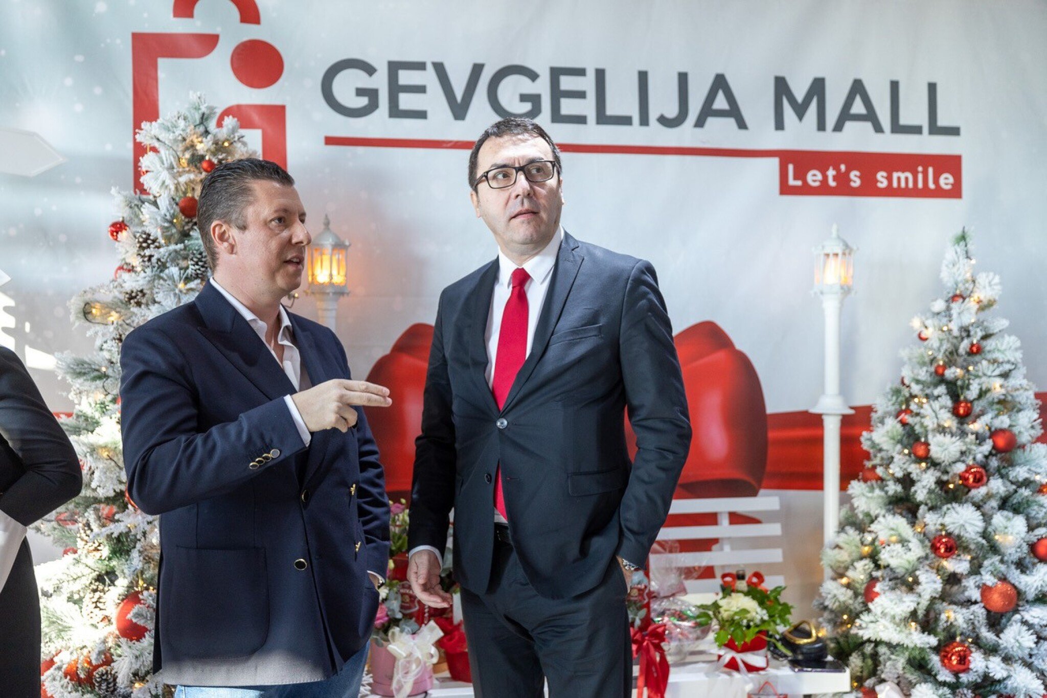 media-libraryet6v6efs21qe4ZU8tkk