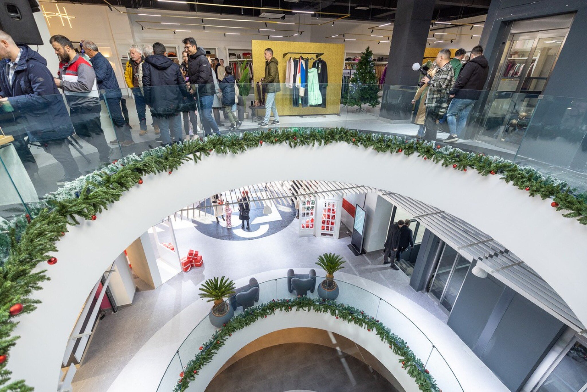 media-librarymdcp6bt13jpa32PCUxB