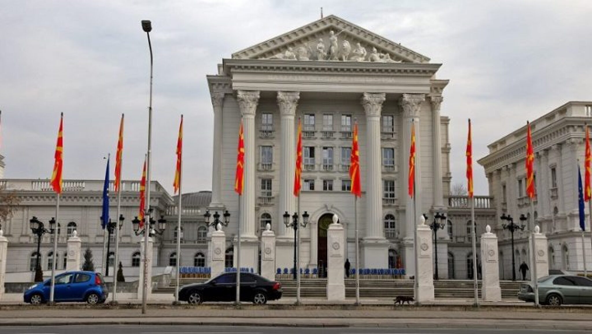 media-library752h05roicf34cJytLV