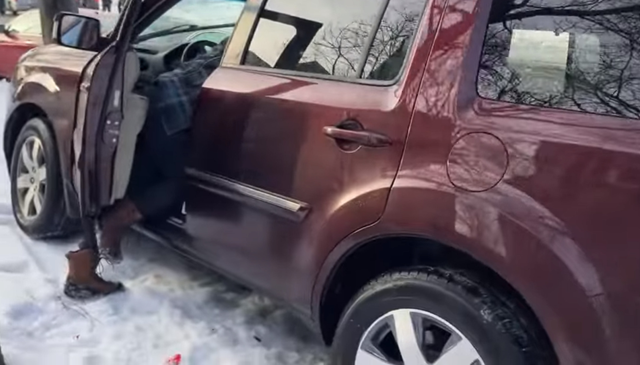 media-library86q0ro3t99i9bMZWUIa