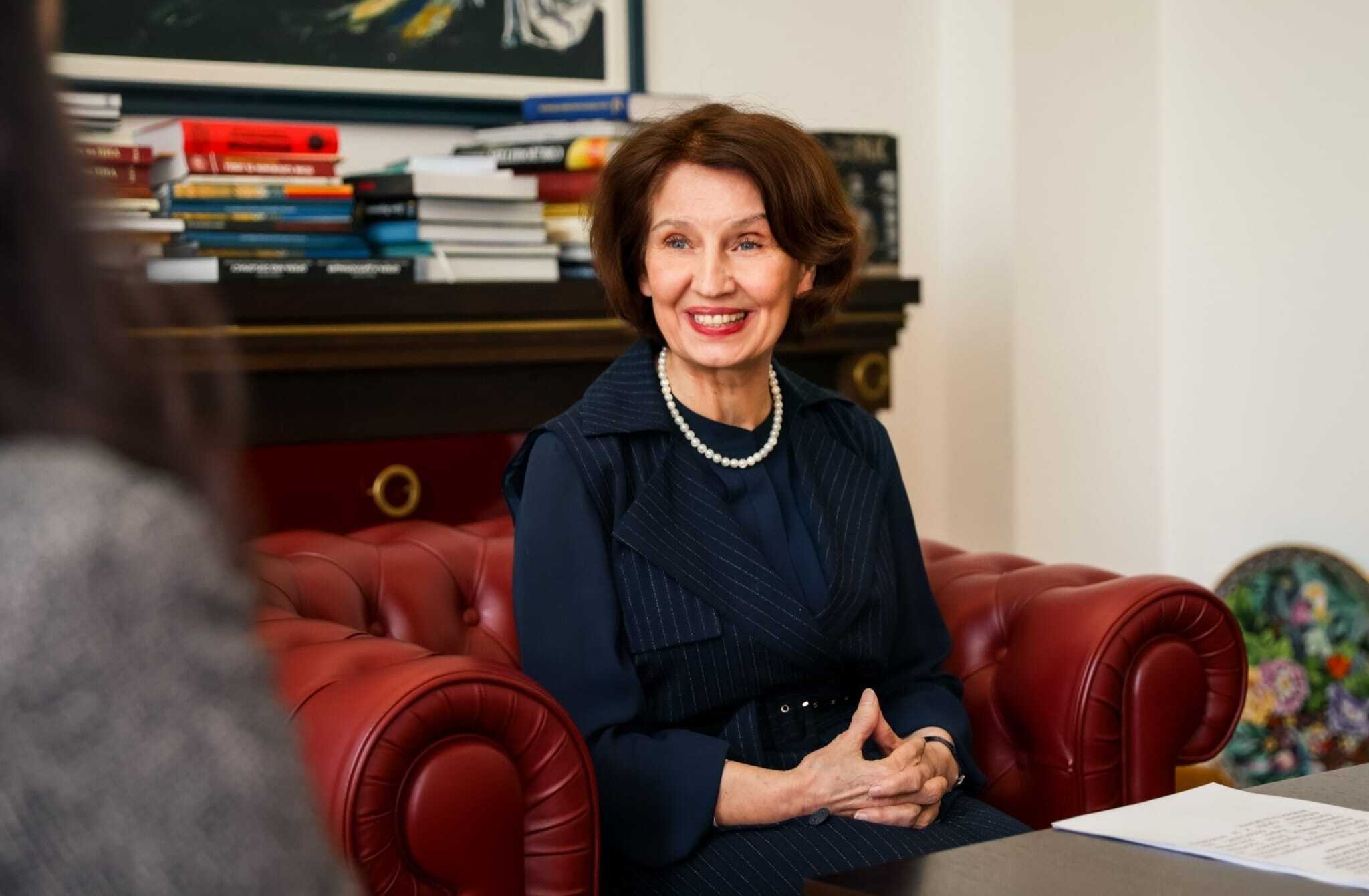 media-library5ourh9jvfv2f2ZS9RXC