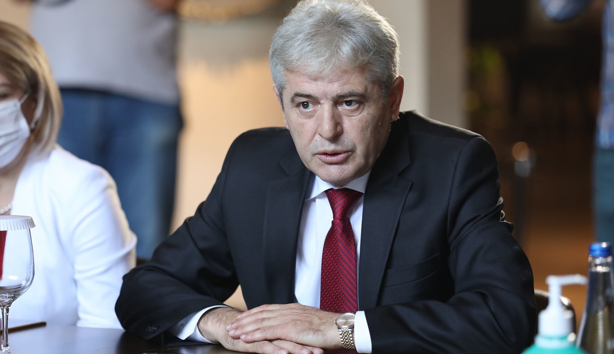 media-librarycok8bf9cdfd90dueSOW