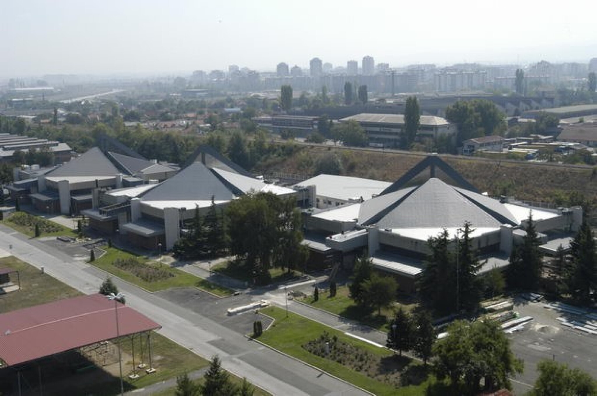 media-libraryv4j97tsh7hes5Zg2epw