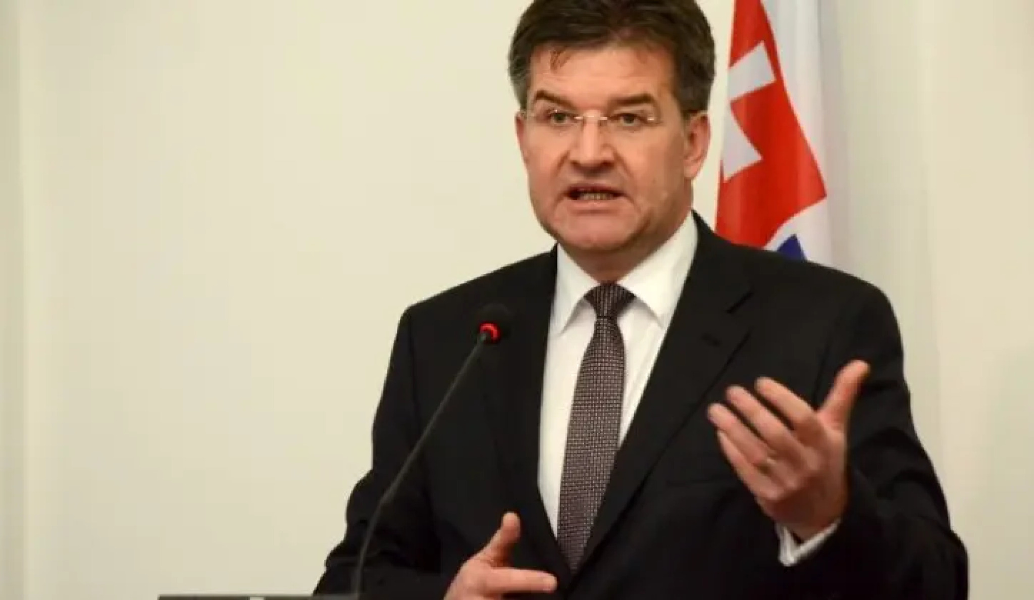 media-libraryuvmi9vf1njct5MSr8uq