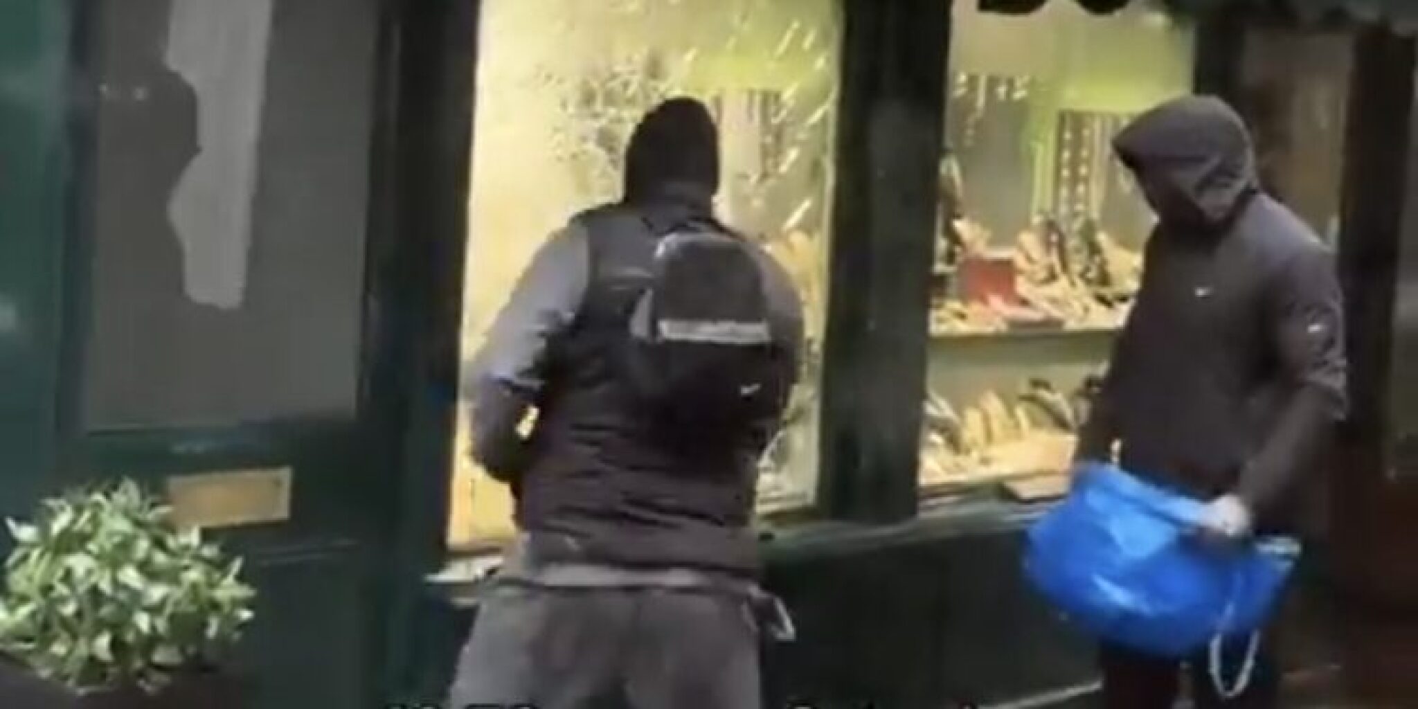 media-libraryfdkk4fdv45b0fPWYXD3