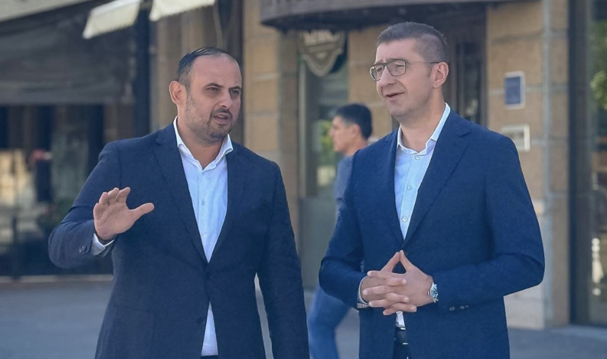 media-libraryv6h8agcfa0lv4aFqrbU