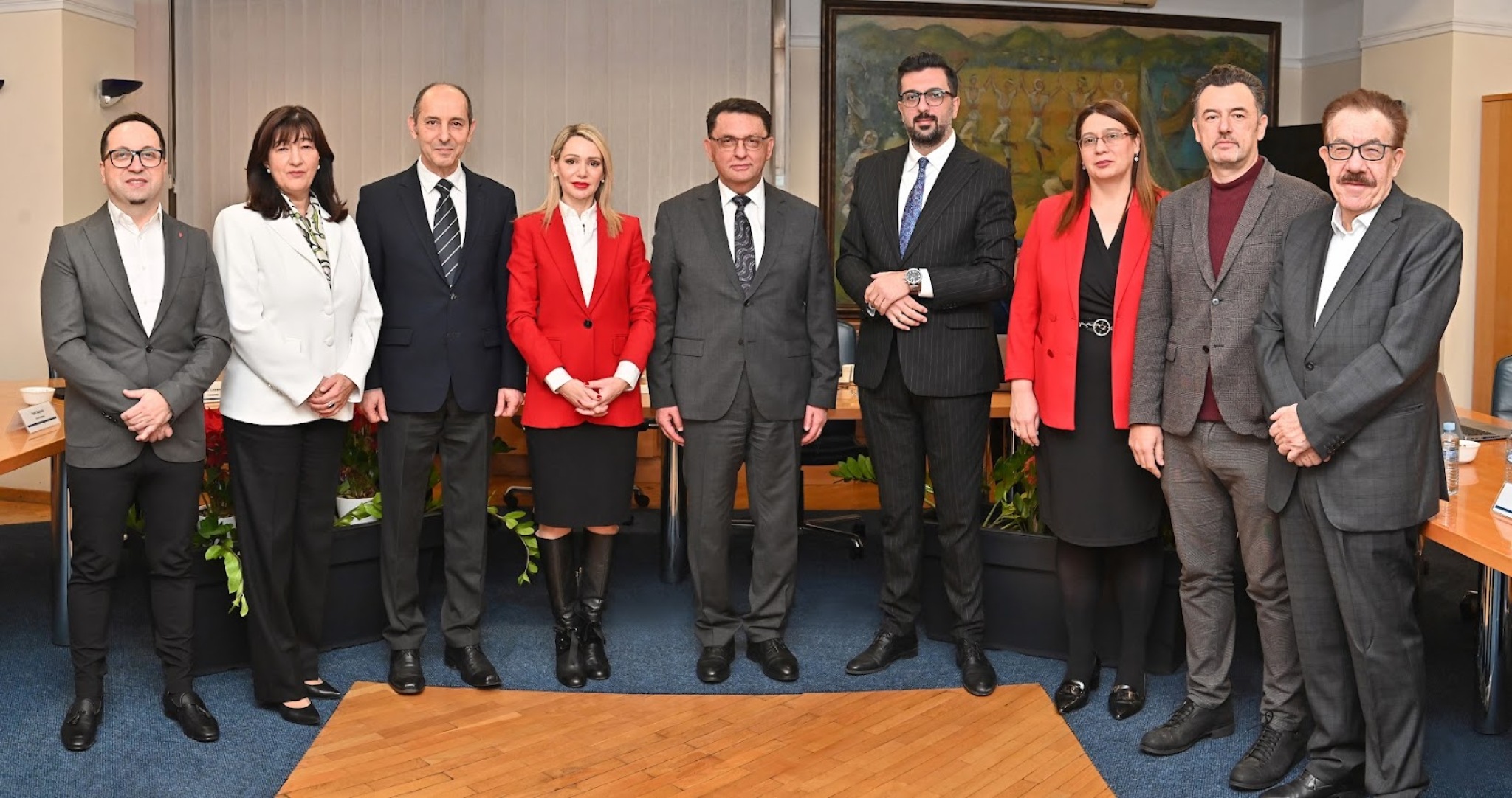 media-library8apjuql2insb1u0WJaW