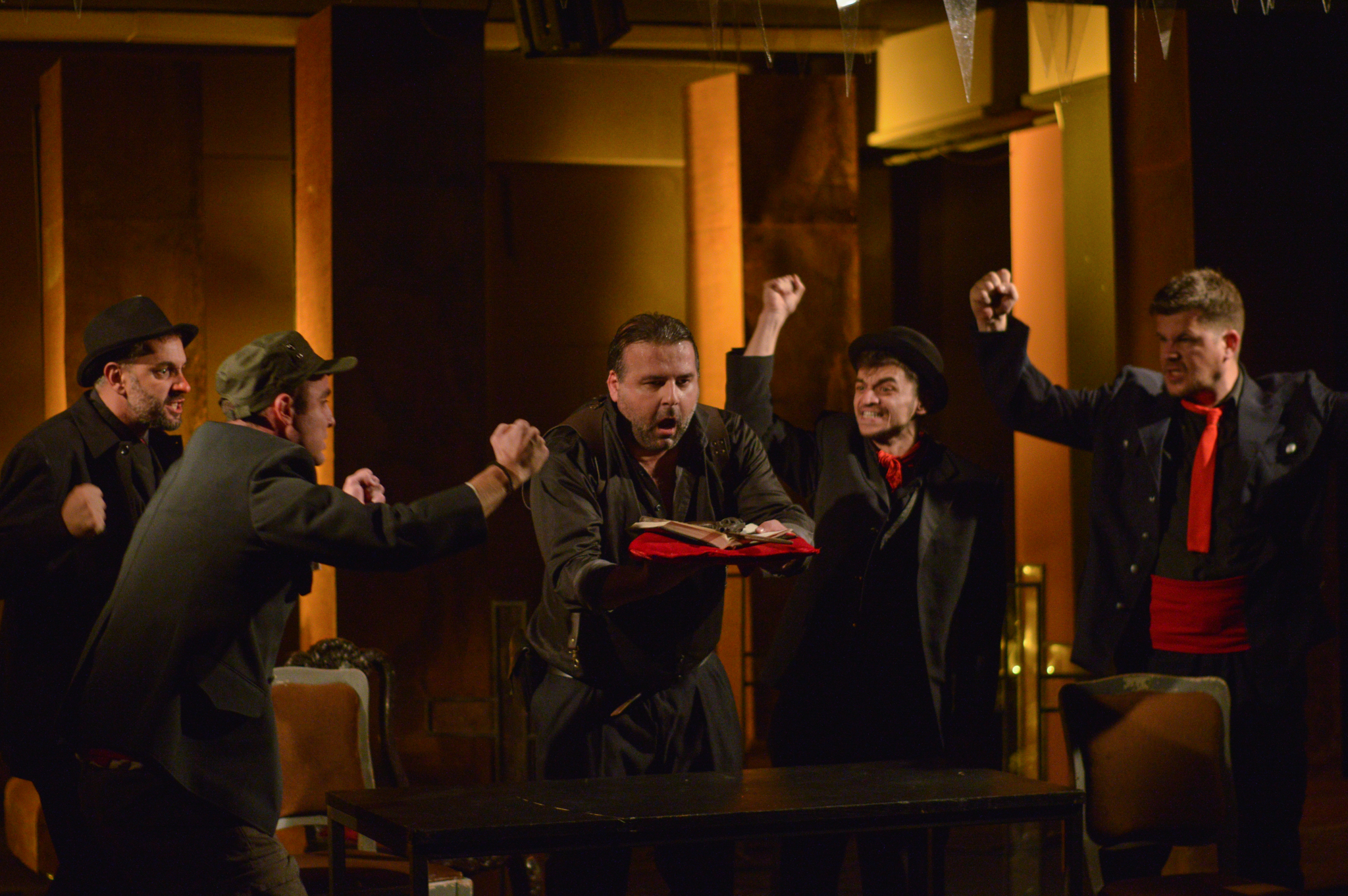 media-library0a5i8iogrv8231QY641