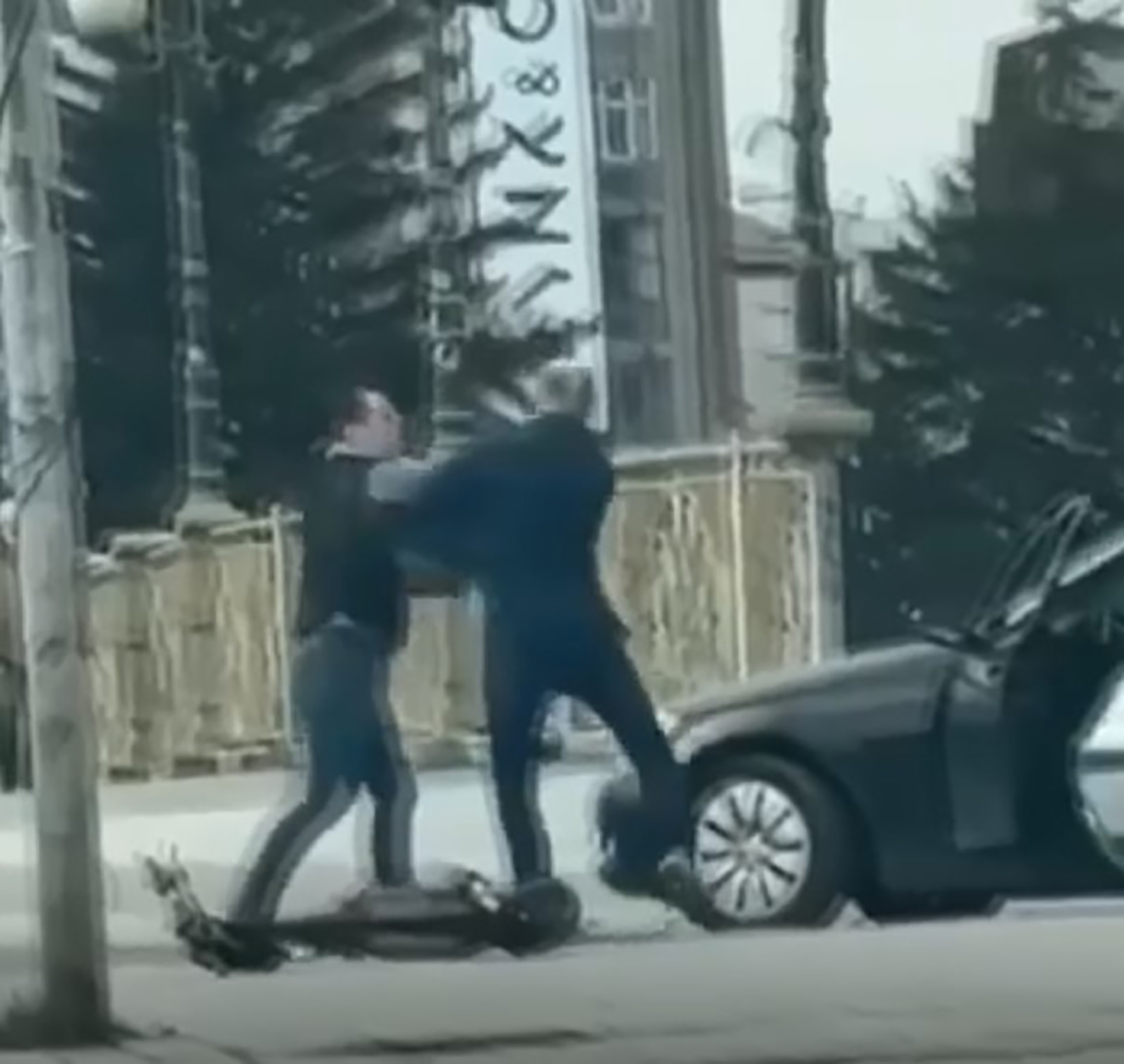 media-librarys43b6q8f98rg5IlsqSK