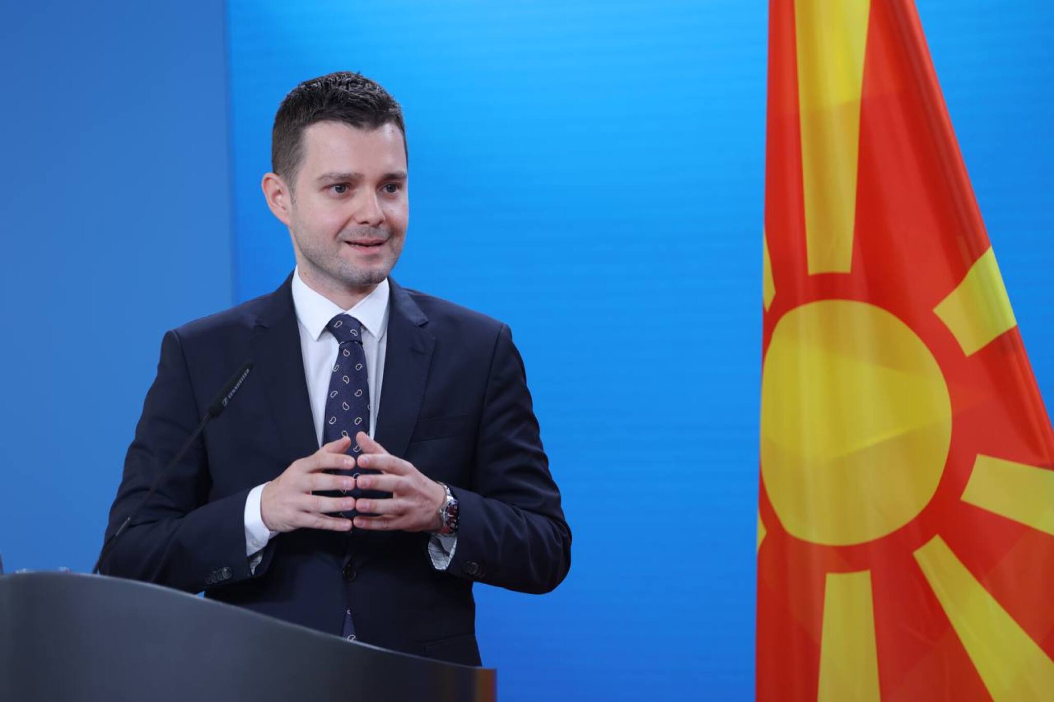 media-library5u34lbncjb2j9WVoZrC