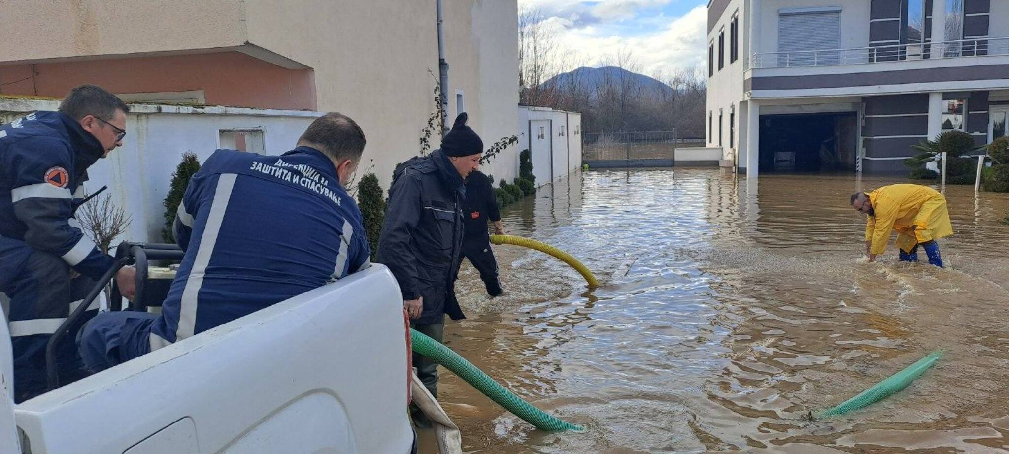 media-libraryomru5ngq27541vSHOld