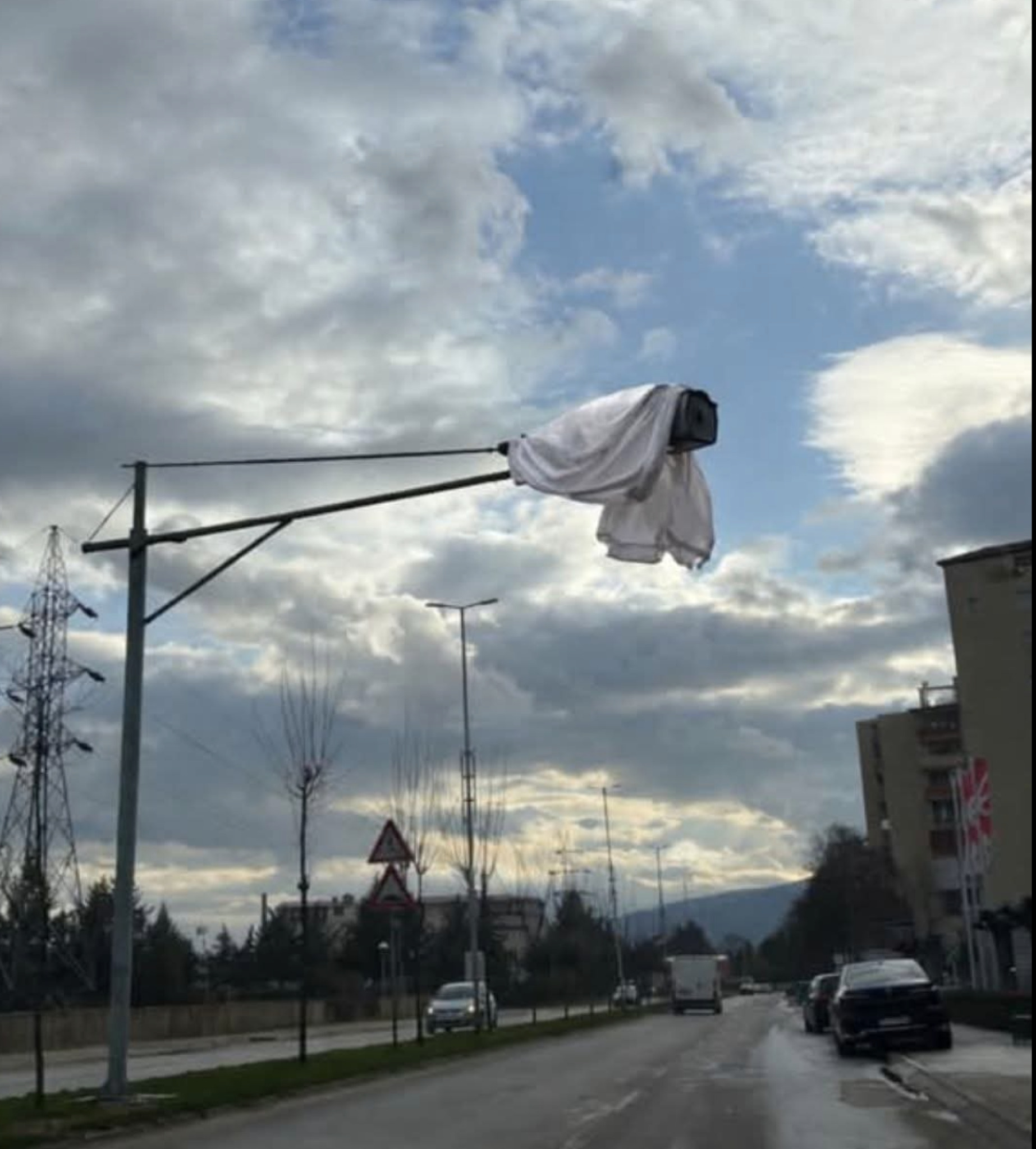 media-librarypa17r3qt3aoa2m8hyD9