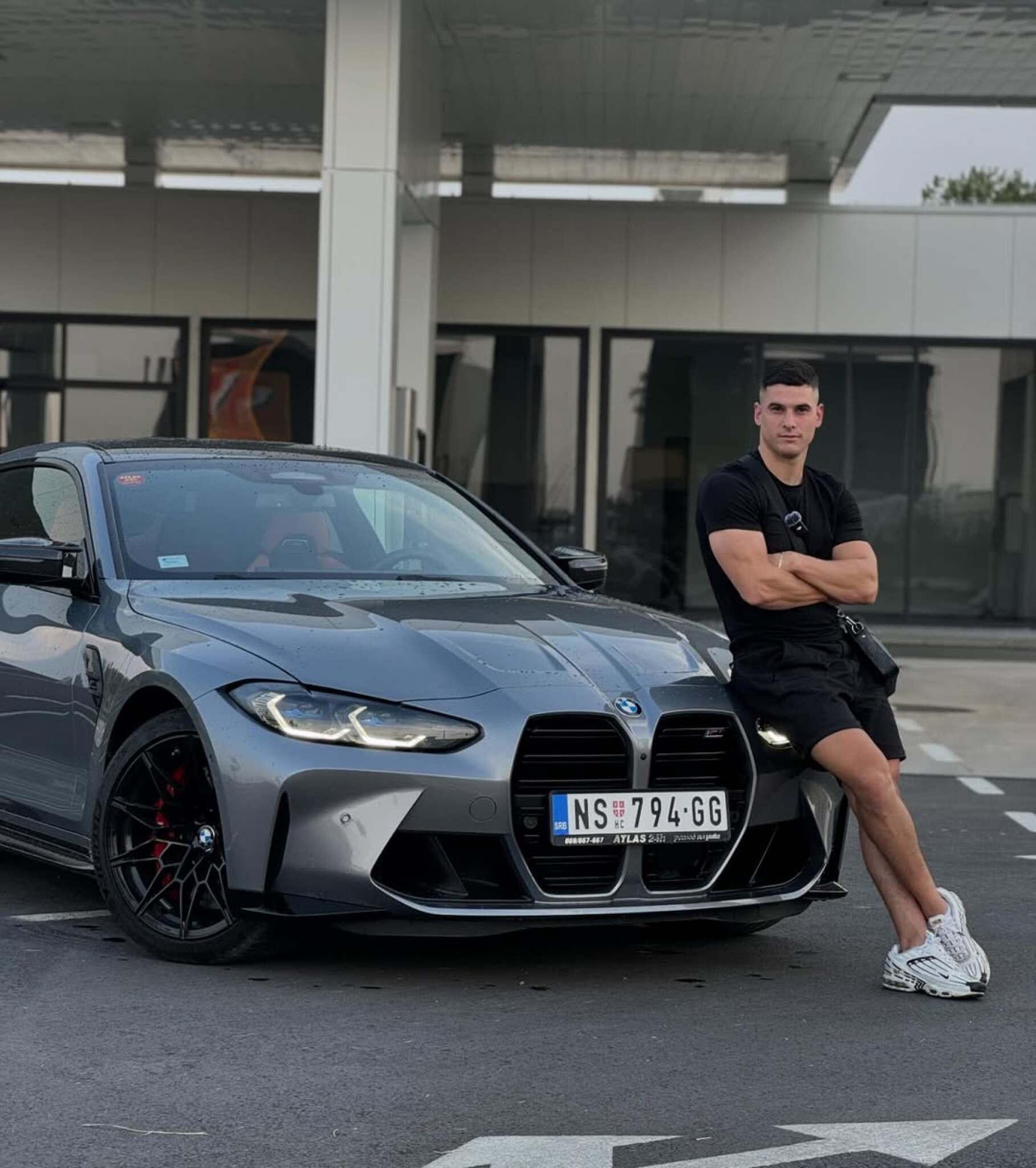 media-library3brgkqbu21jm70oBejt