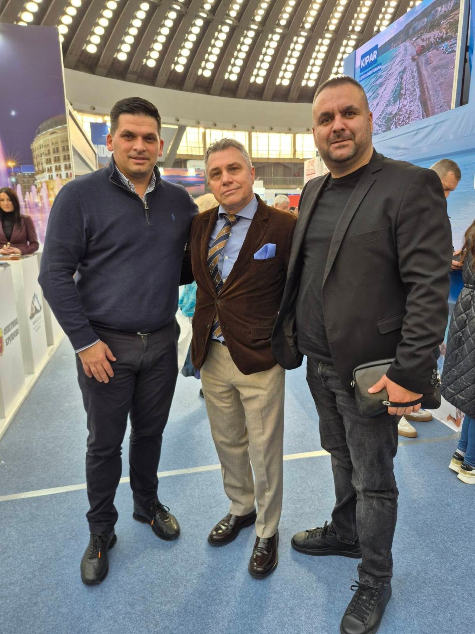 media-libraryar4d41elpgv0as14oek