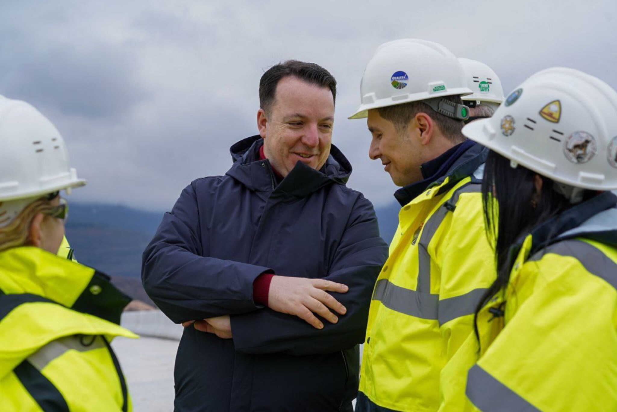 media-library517bg4486n4gfVonK4X