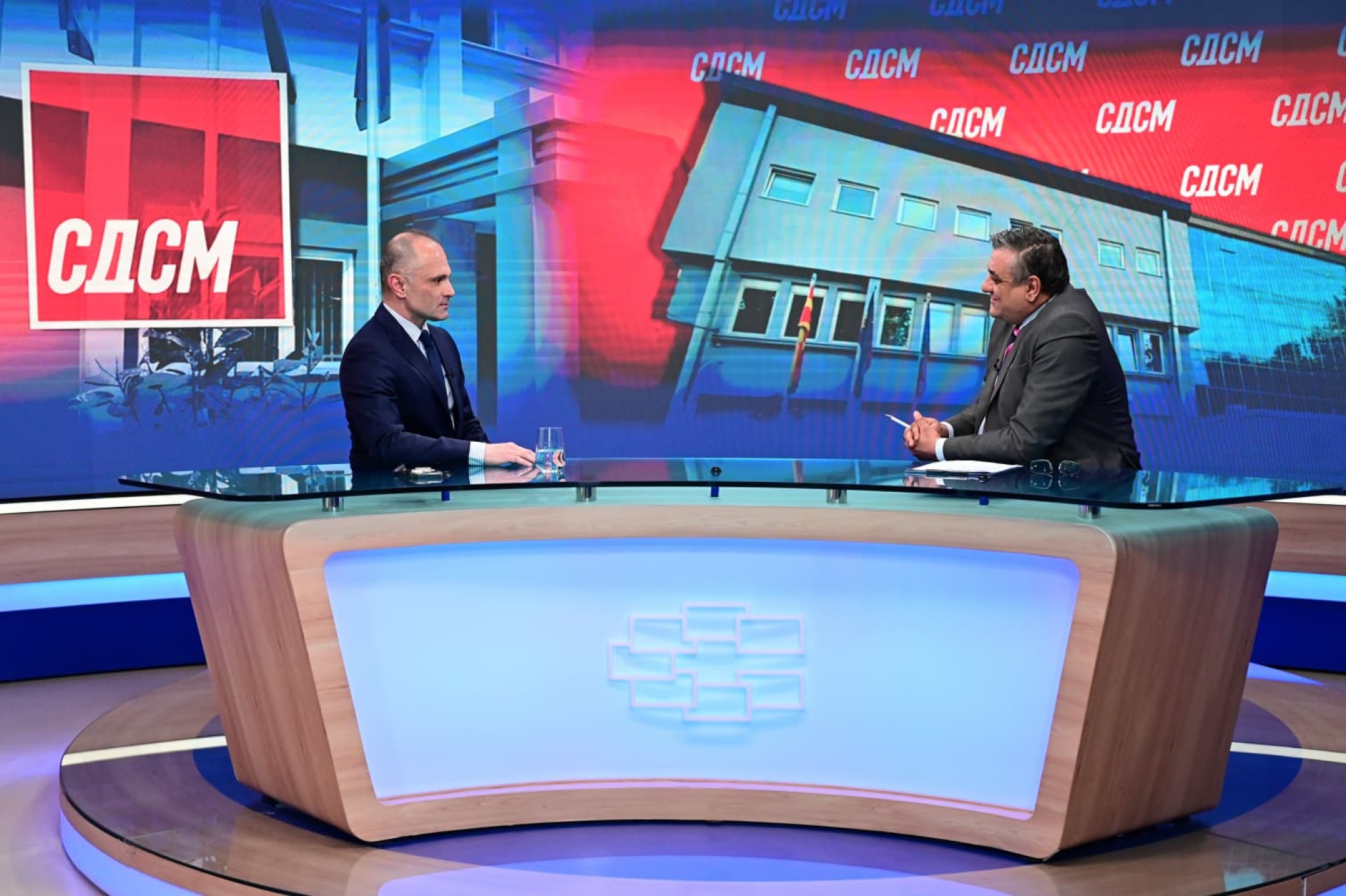 media-libraryjc969la2ohkj9rzWe1A